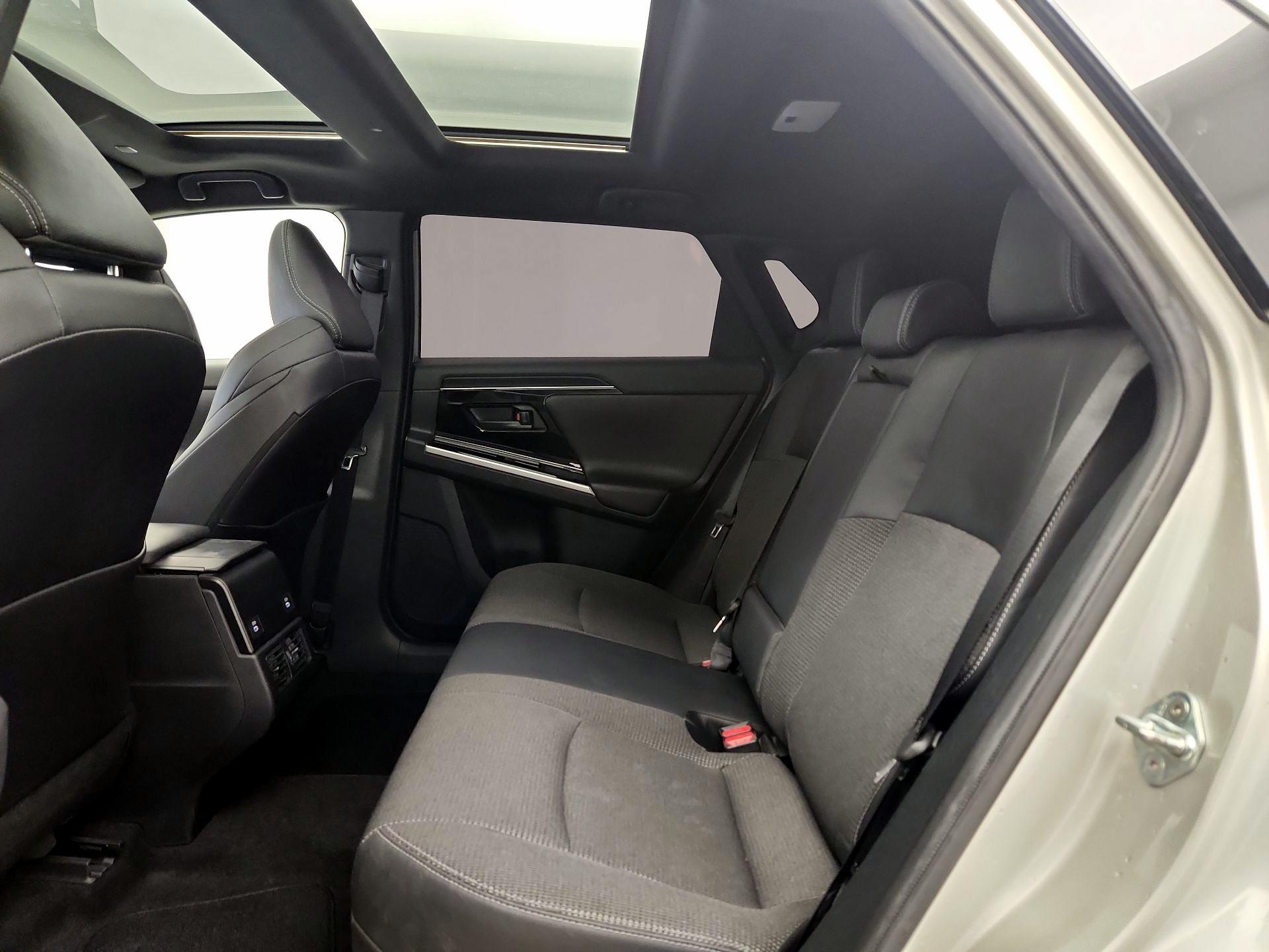 Thumbnail: 2023 Toyota bZ4X - 20