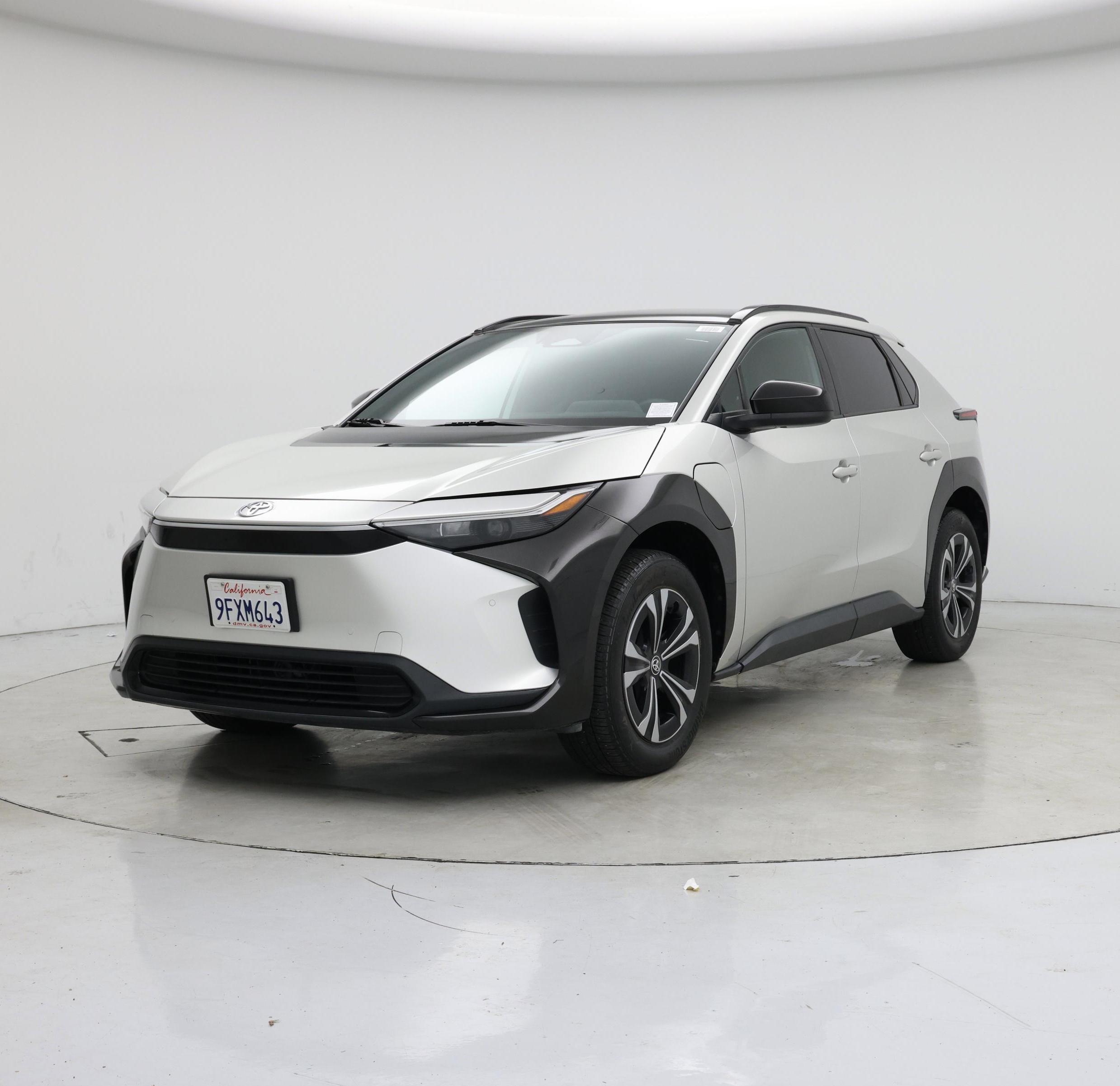 Thumbnail: 2023 Toyota bZ4X - 4