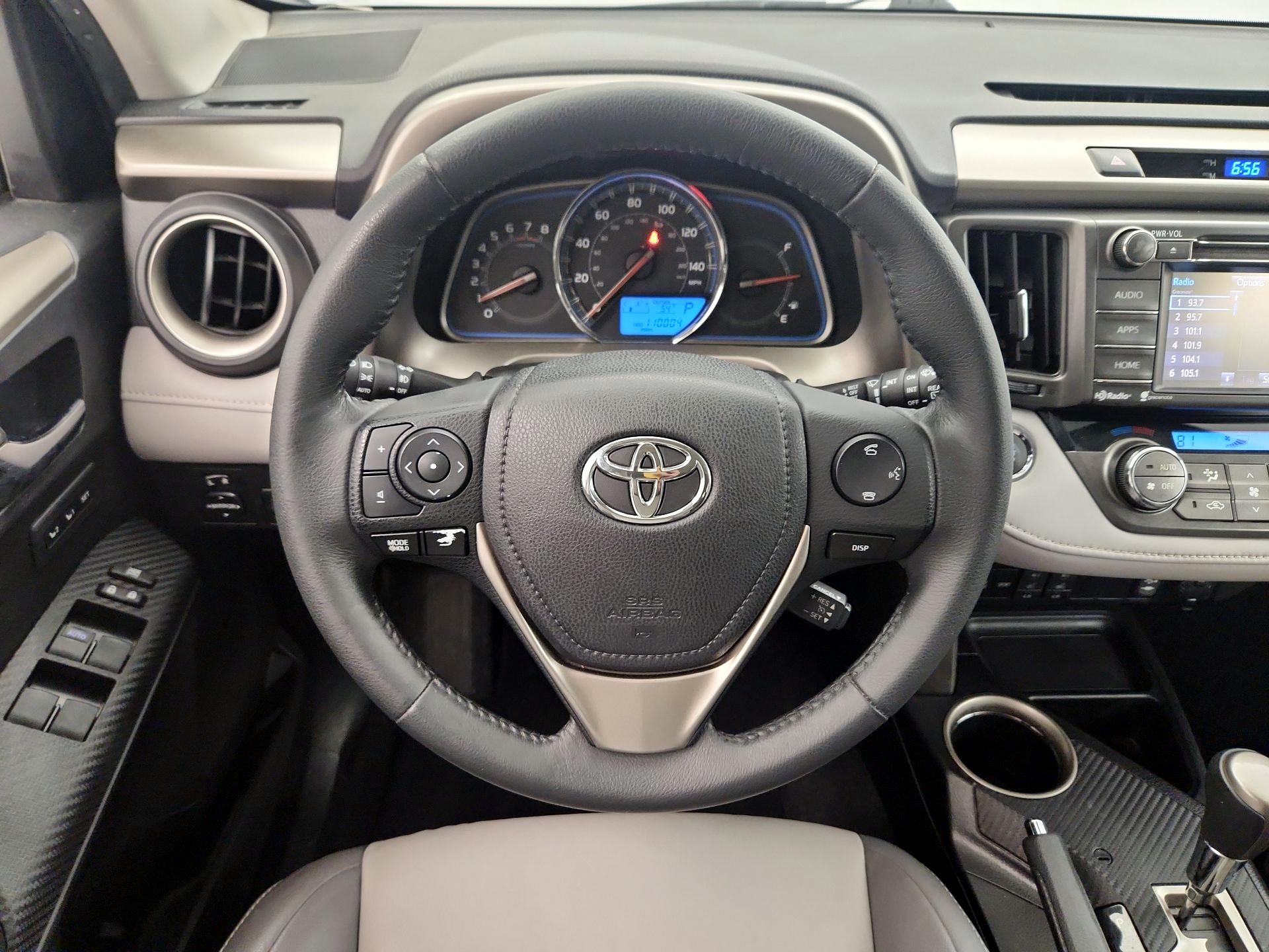 Thumbnail: 2015 Toyota RAV4 - 10