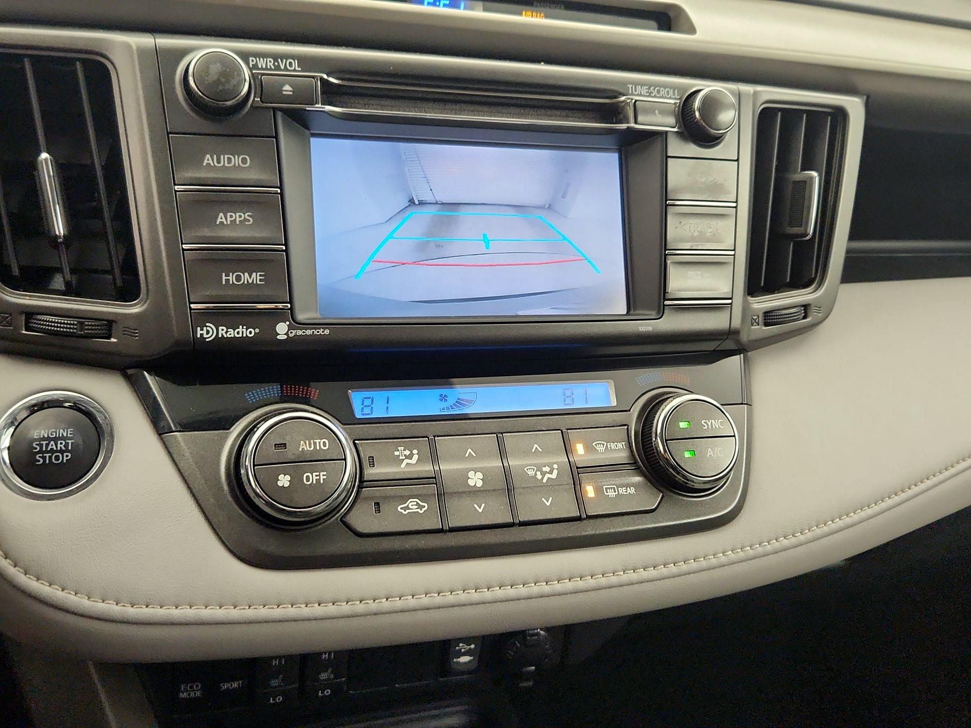 Thumbnail: 2015 Toyota RAV4 - 14