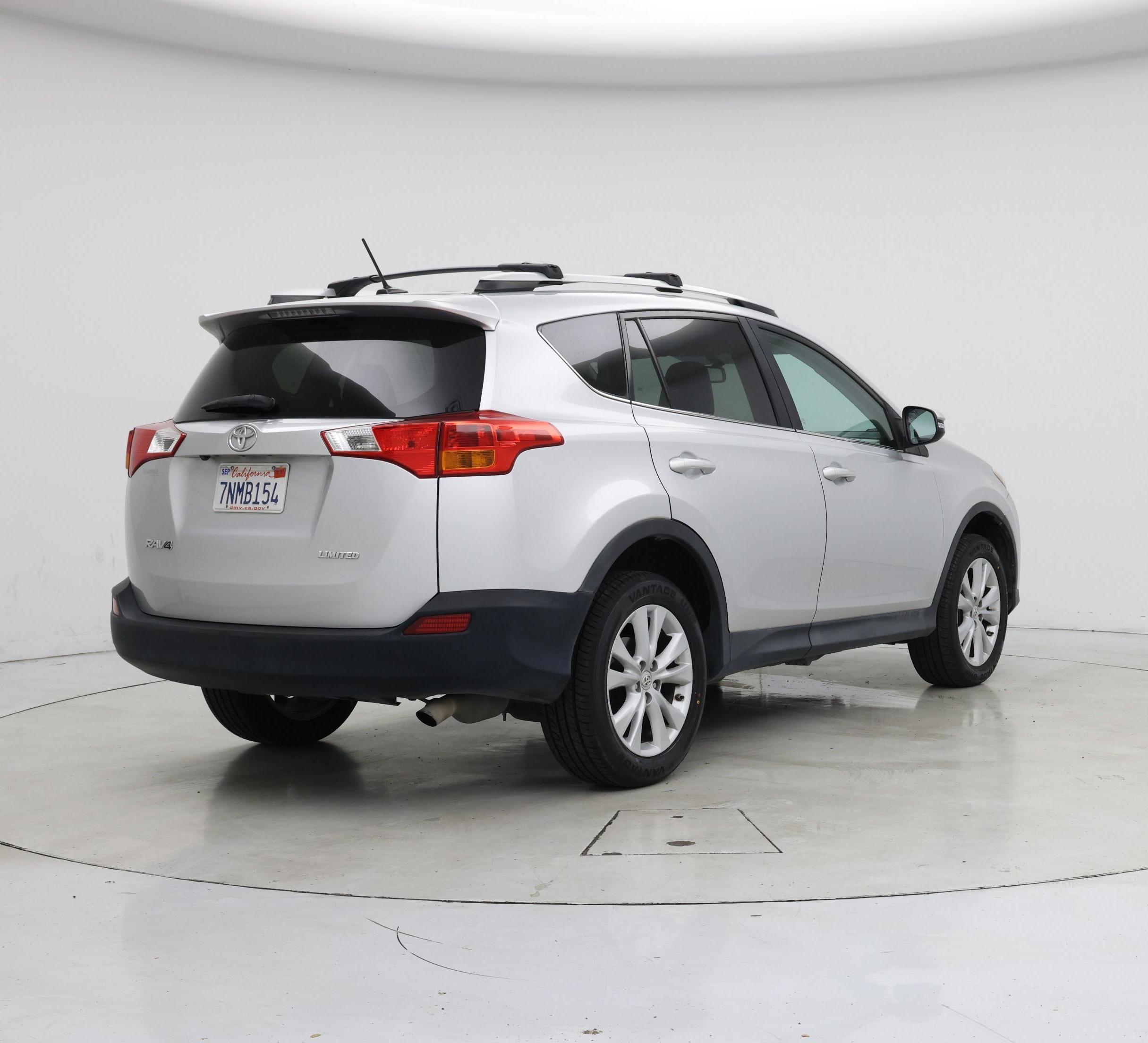 Thumbnail: 2015 Toyota RAV4 - 8