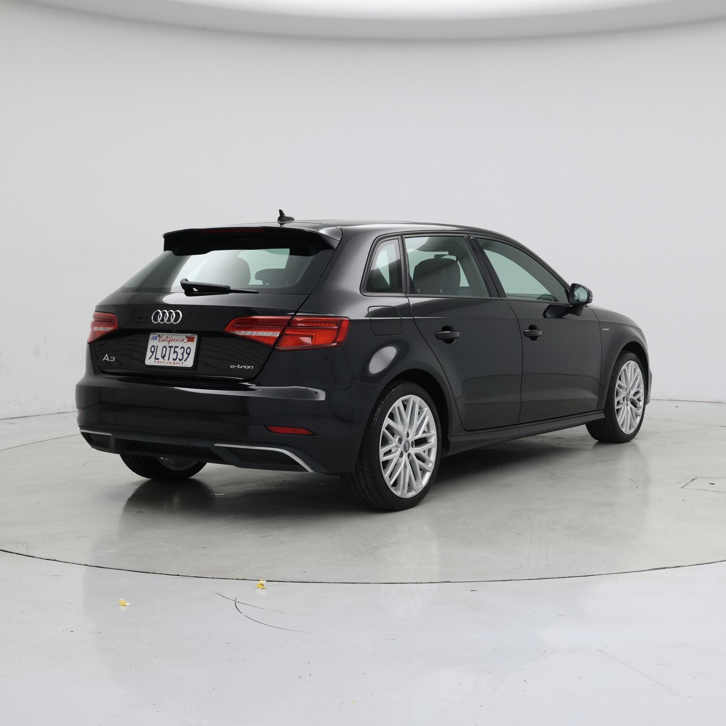 Thumbnail: 2018 Audi A3 - 8