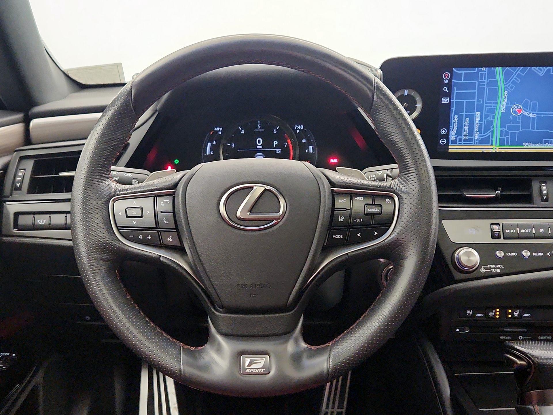 Thumbnail: 2022 Lexus ES - 10