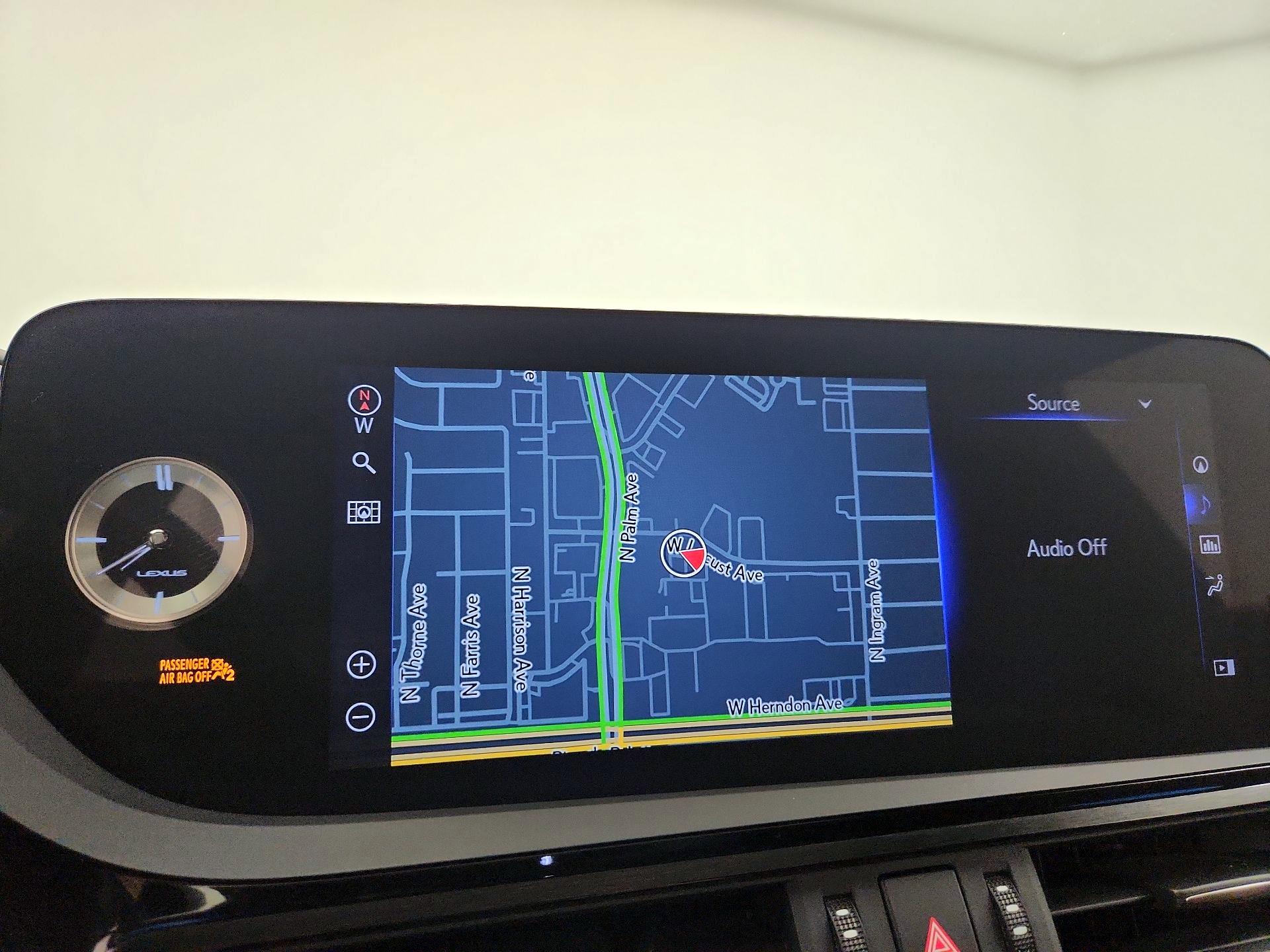 Thumbnail: 2022 Lexus ES - 14