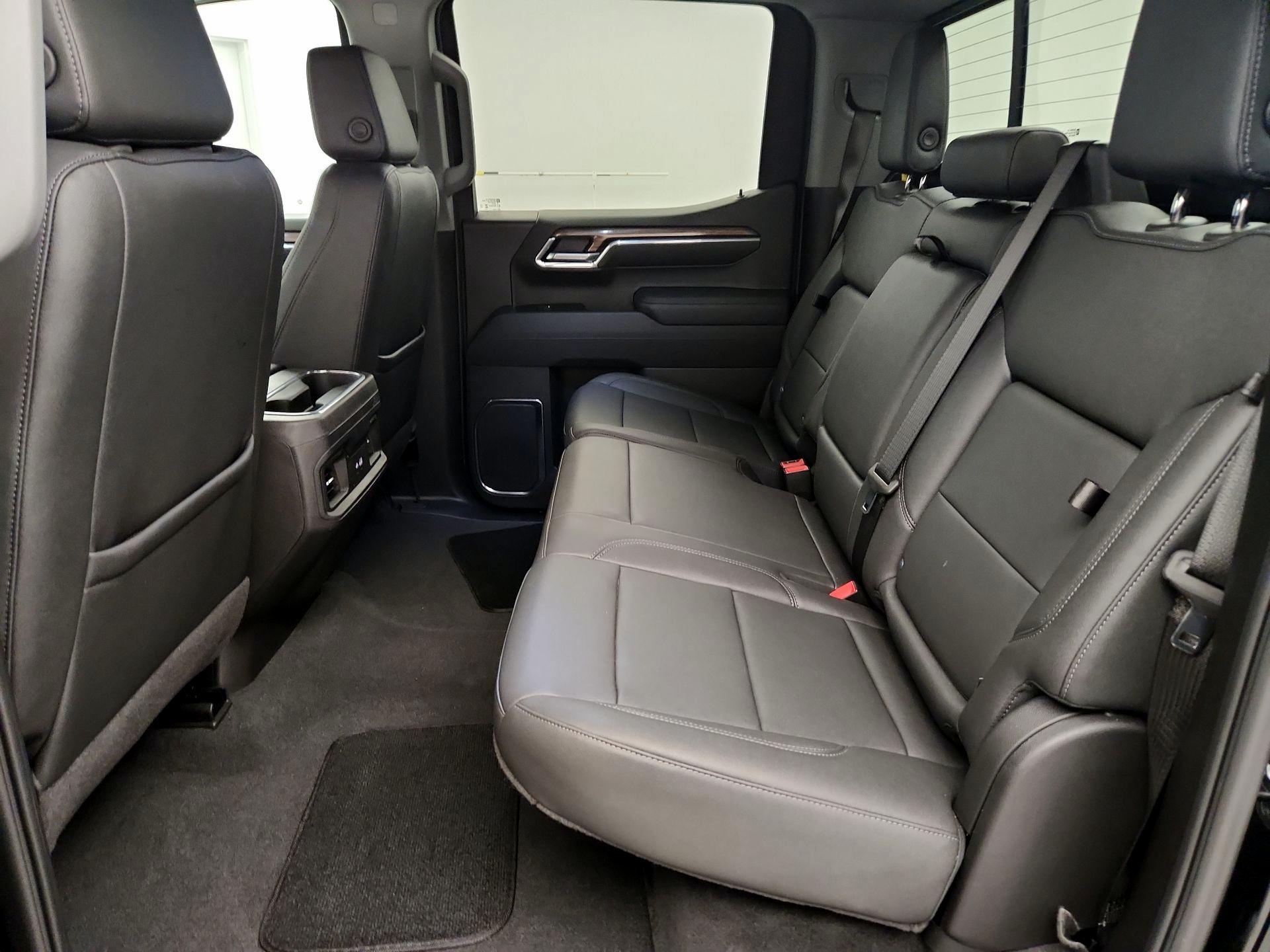 Thumbnail: 2025 Chevrolet Silverado 1500 - 20