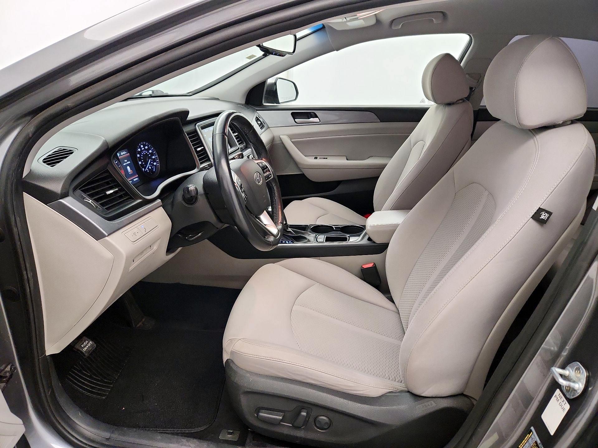 Thumbnail: 2019 Hyundai Sonata - 11