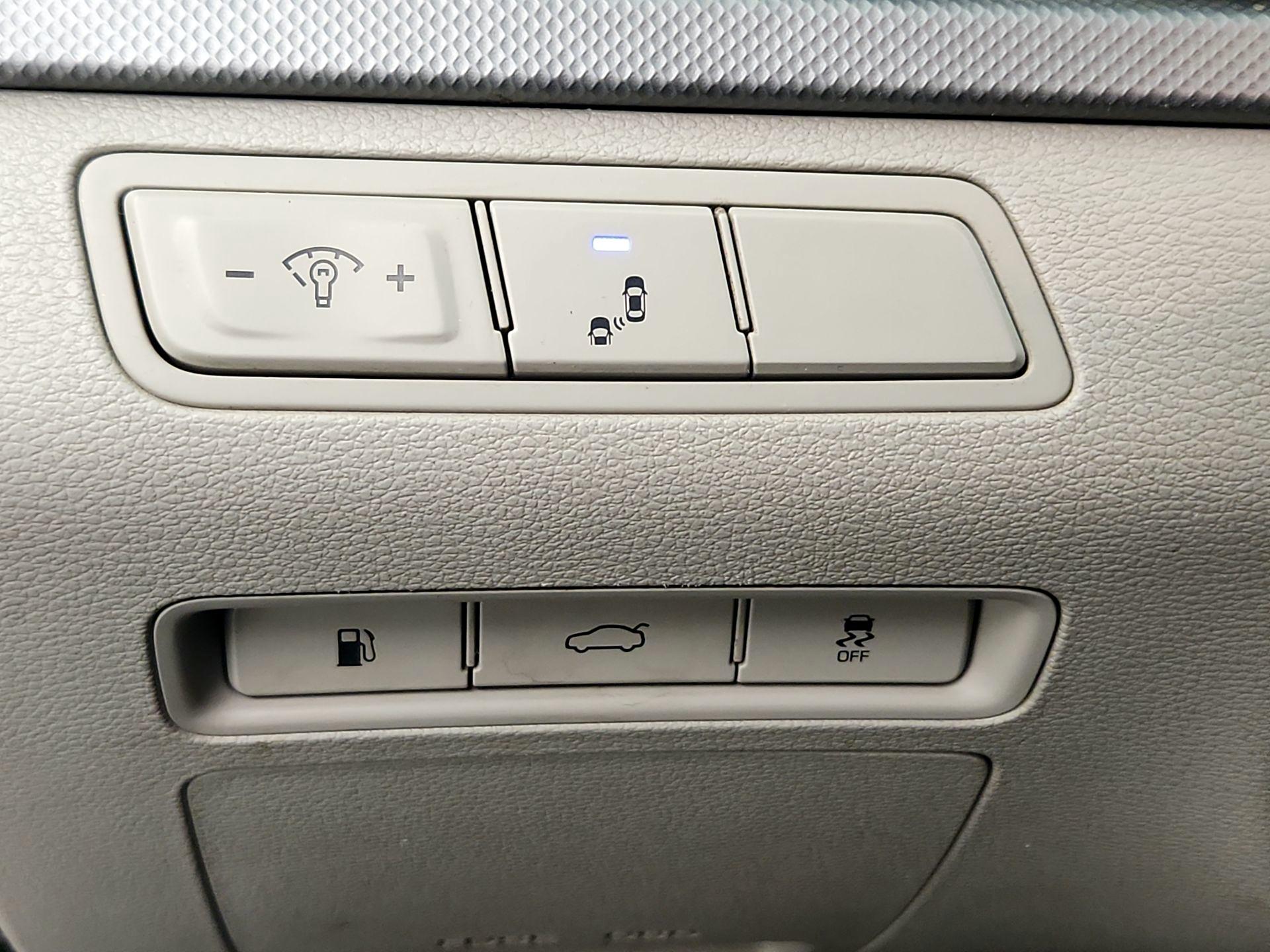 Thumbnail: 2019 Hyundai Sonata - 13