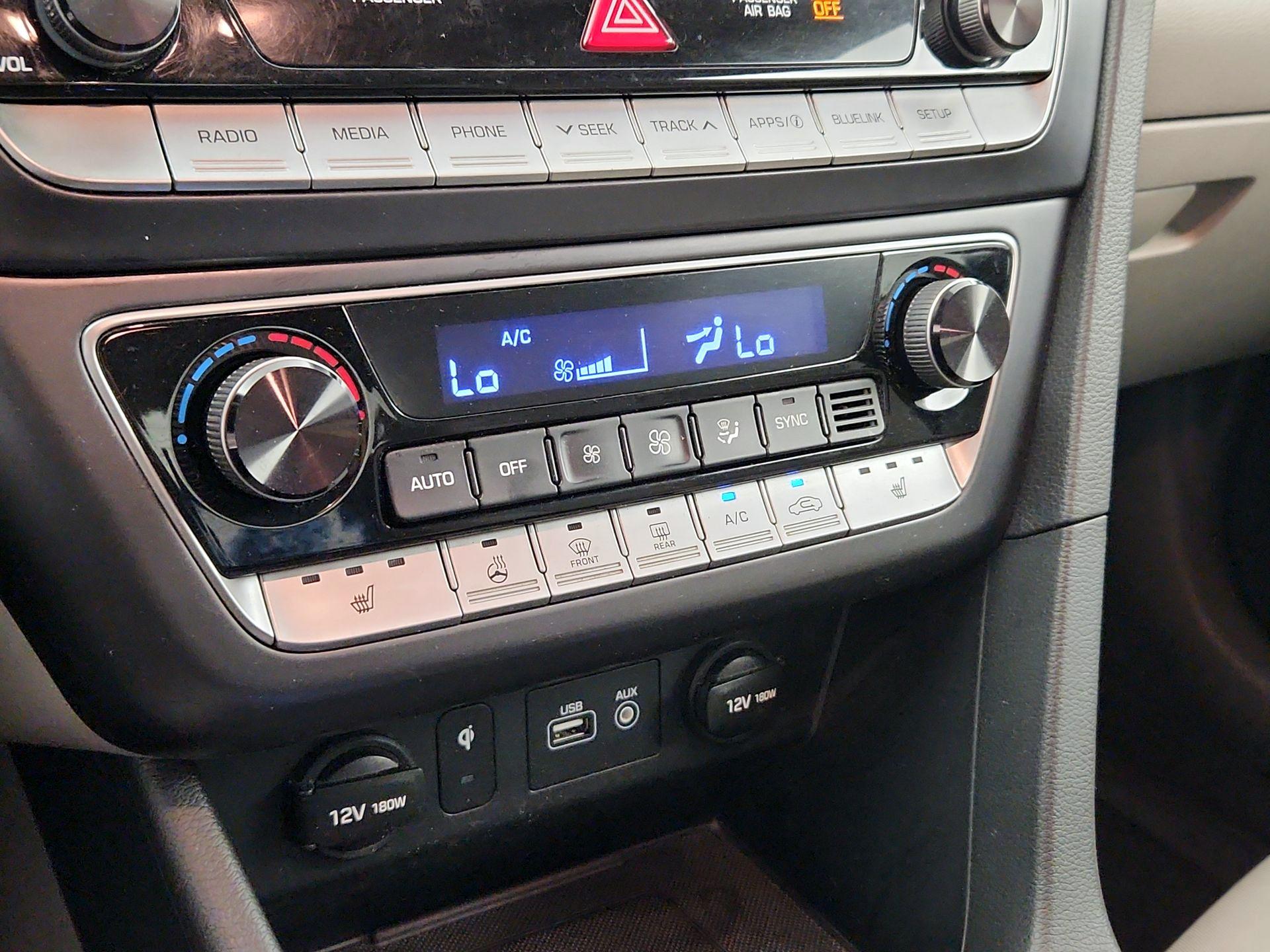 Thumbnail: 2019 Hyundai Sonata - 16