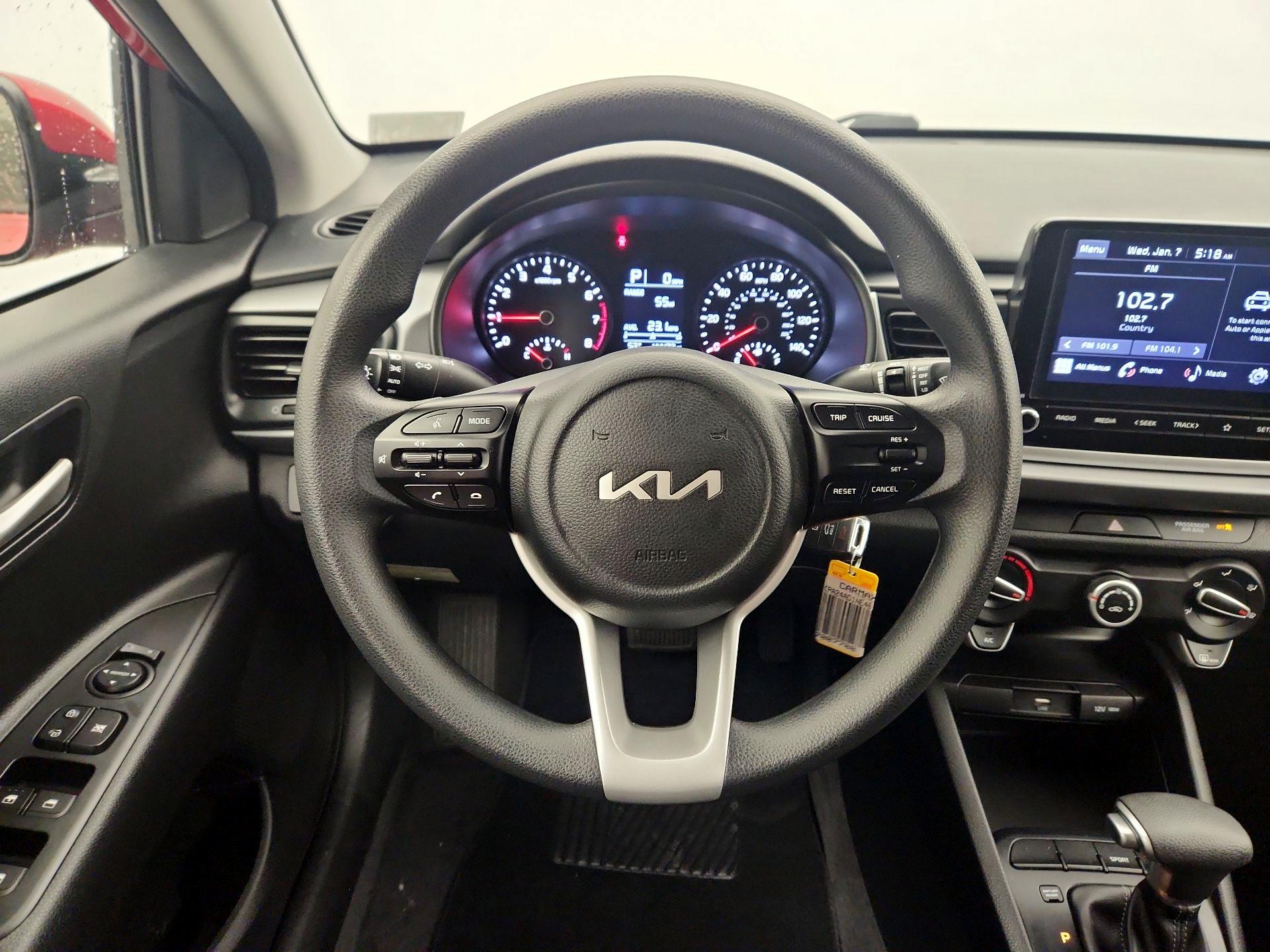 Thumbnail: 2022 Kia Rio - 10