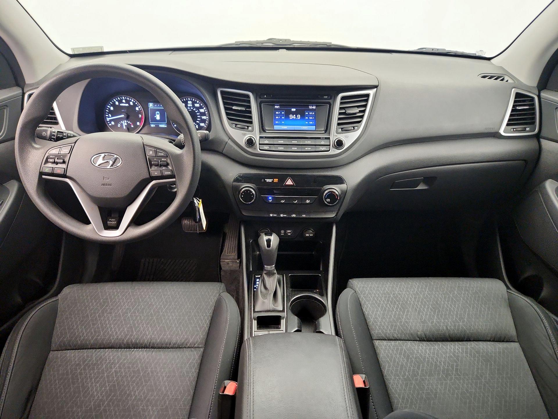 Thumbnail: 2016 Hyundai Tucson - 9