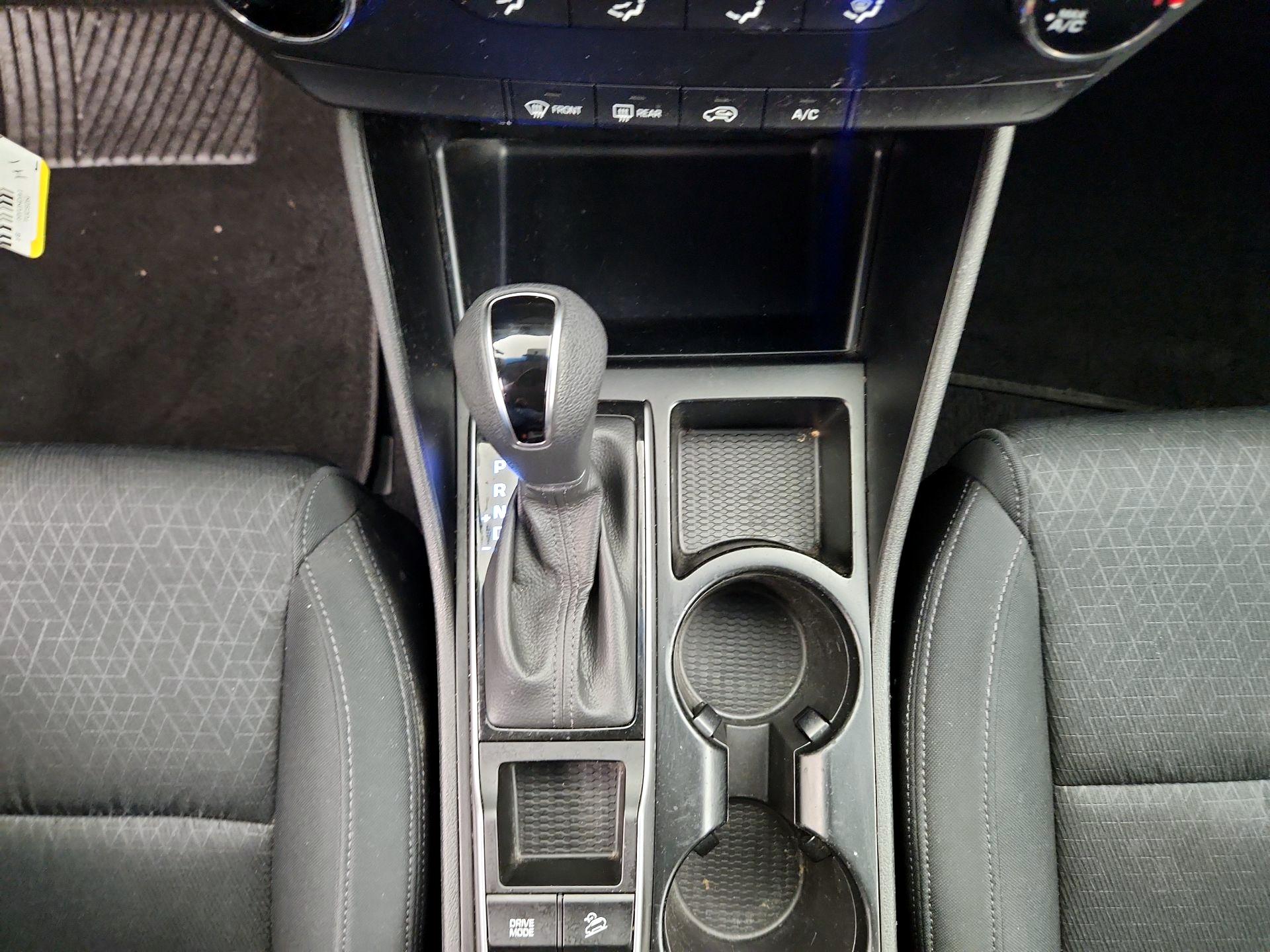 Thumbnail: 2016 Hyundai Tucson - 17