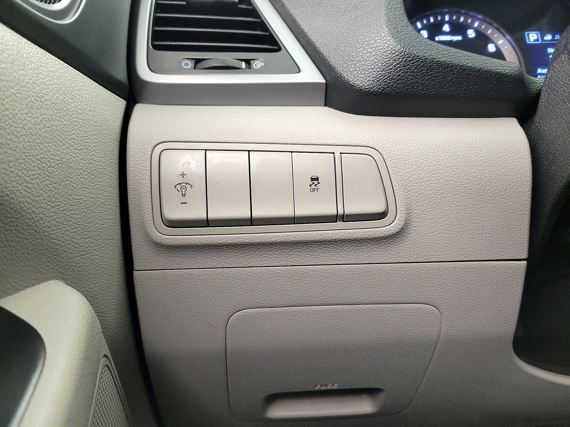 Thumbnail: 2017 Hyundai Tucson - 13