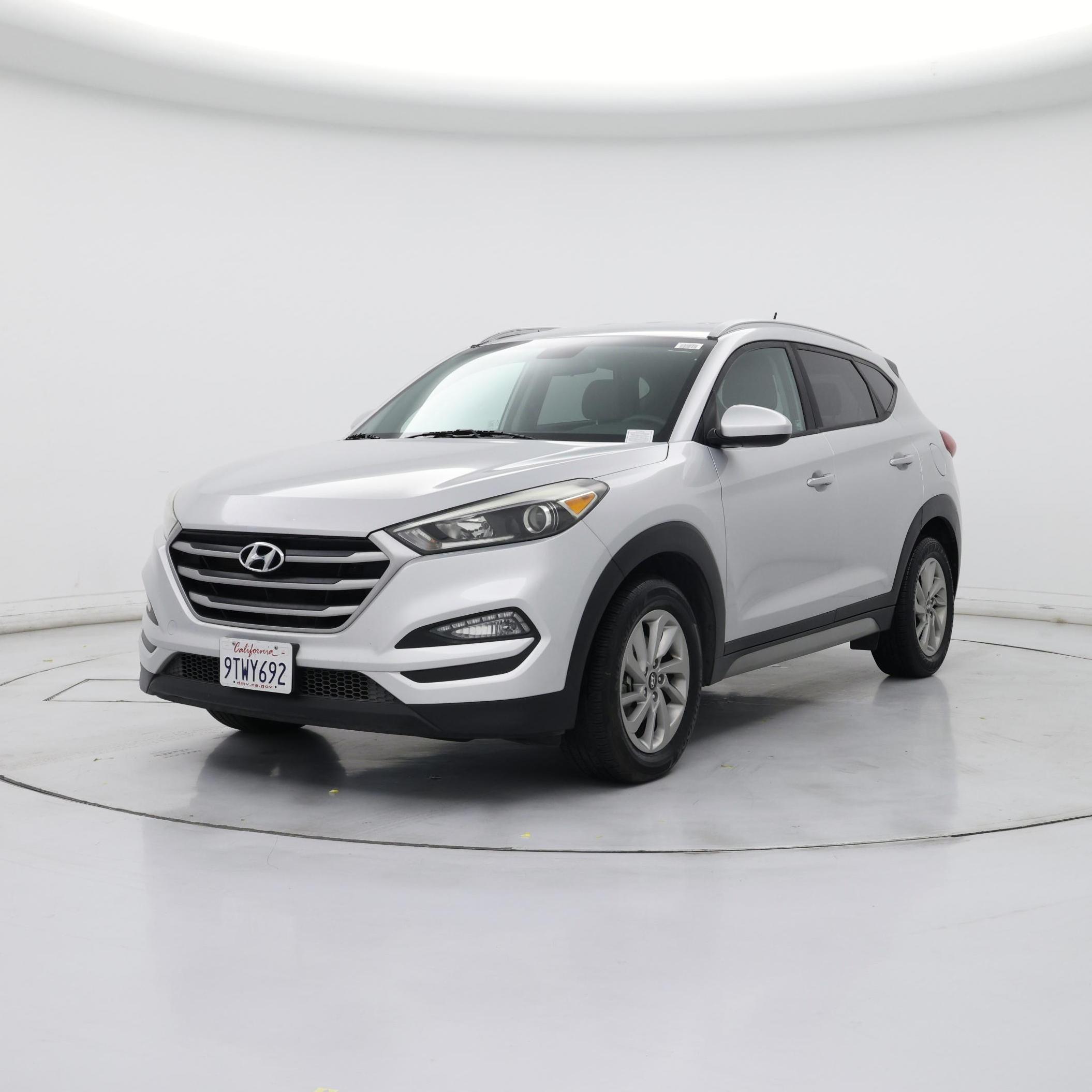 Thumbnail: 2017 Hyundai Tucson - 4
