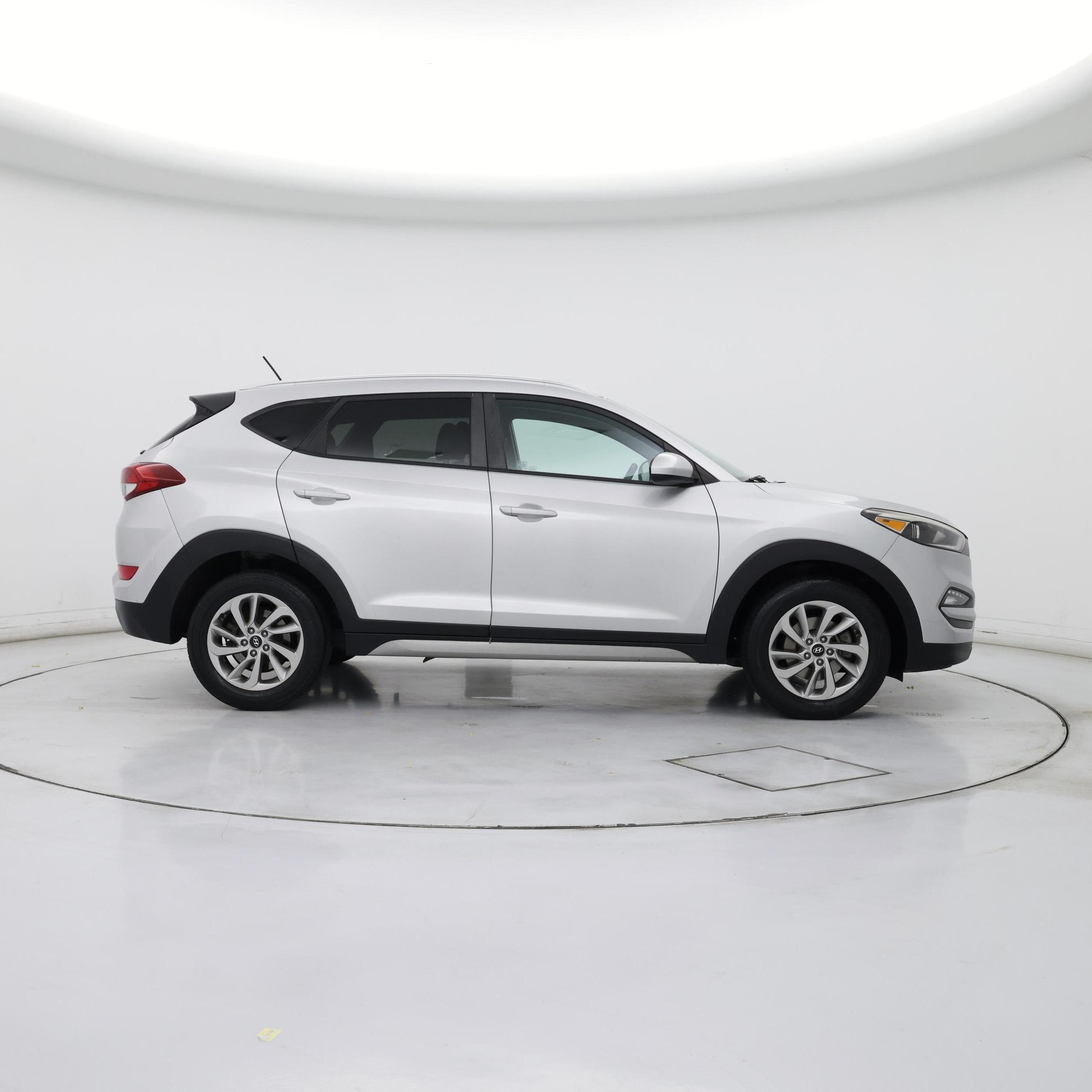 Thumbnail: 2017 Hyundai Tucson - 7