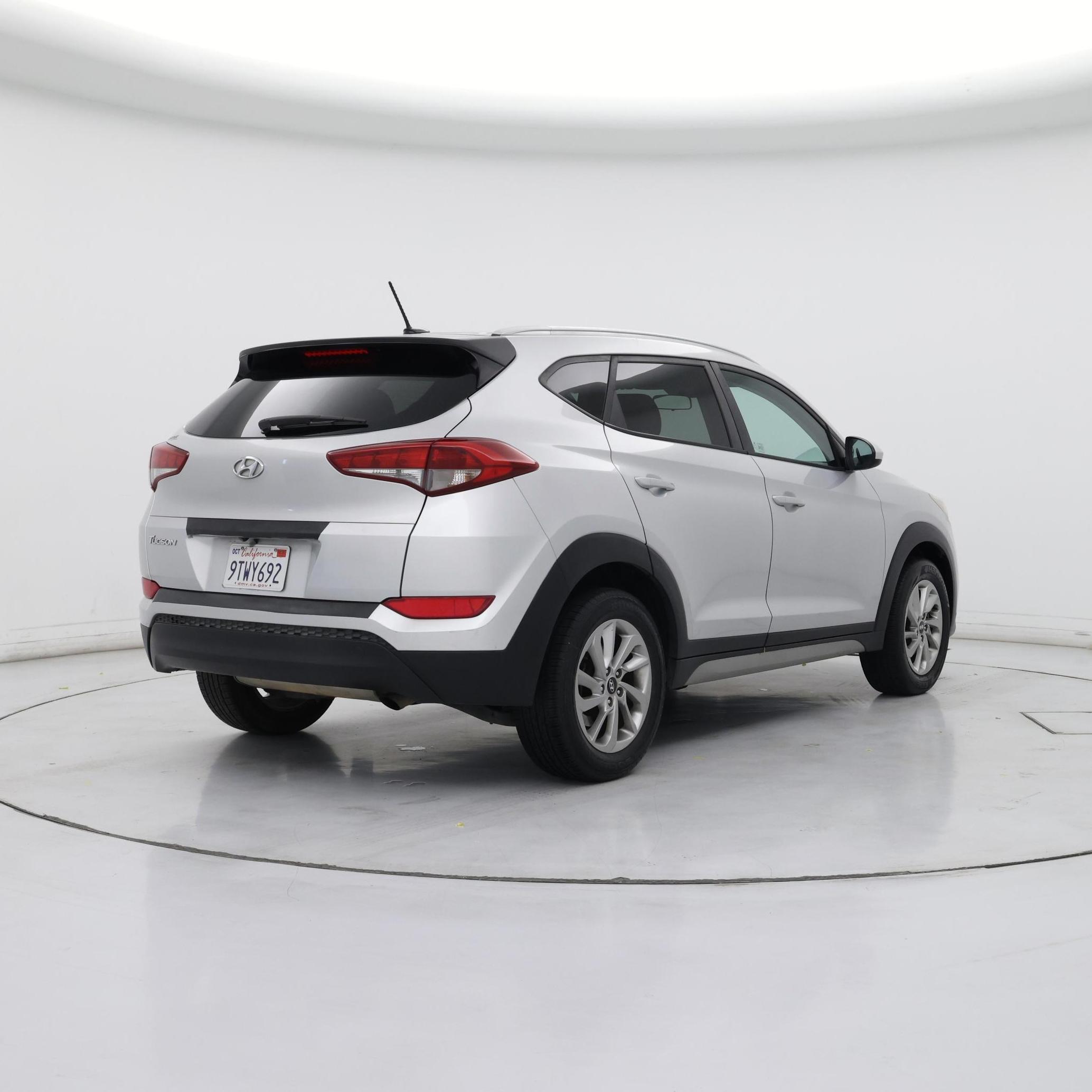 Thumbnail: 2017 Hyundai Tucson - 8