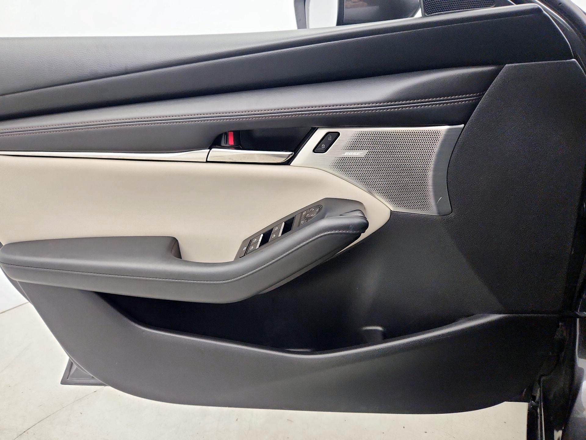 Thumbnail: 2020 Mazda Mazda3 - 12