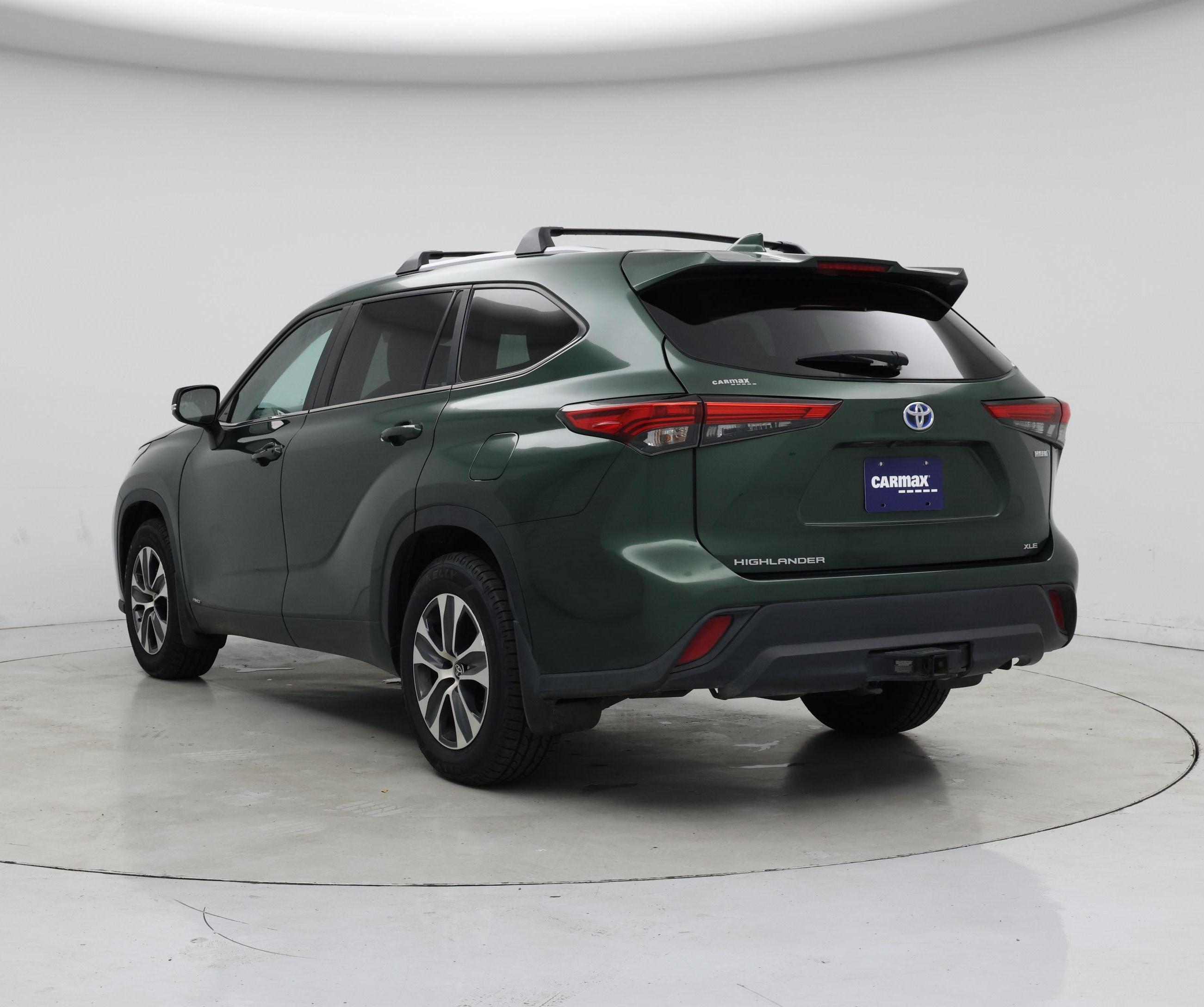 Thumbnail: 2023 Toyota Highlander - 2