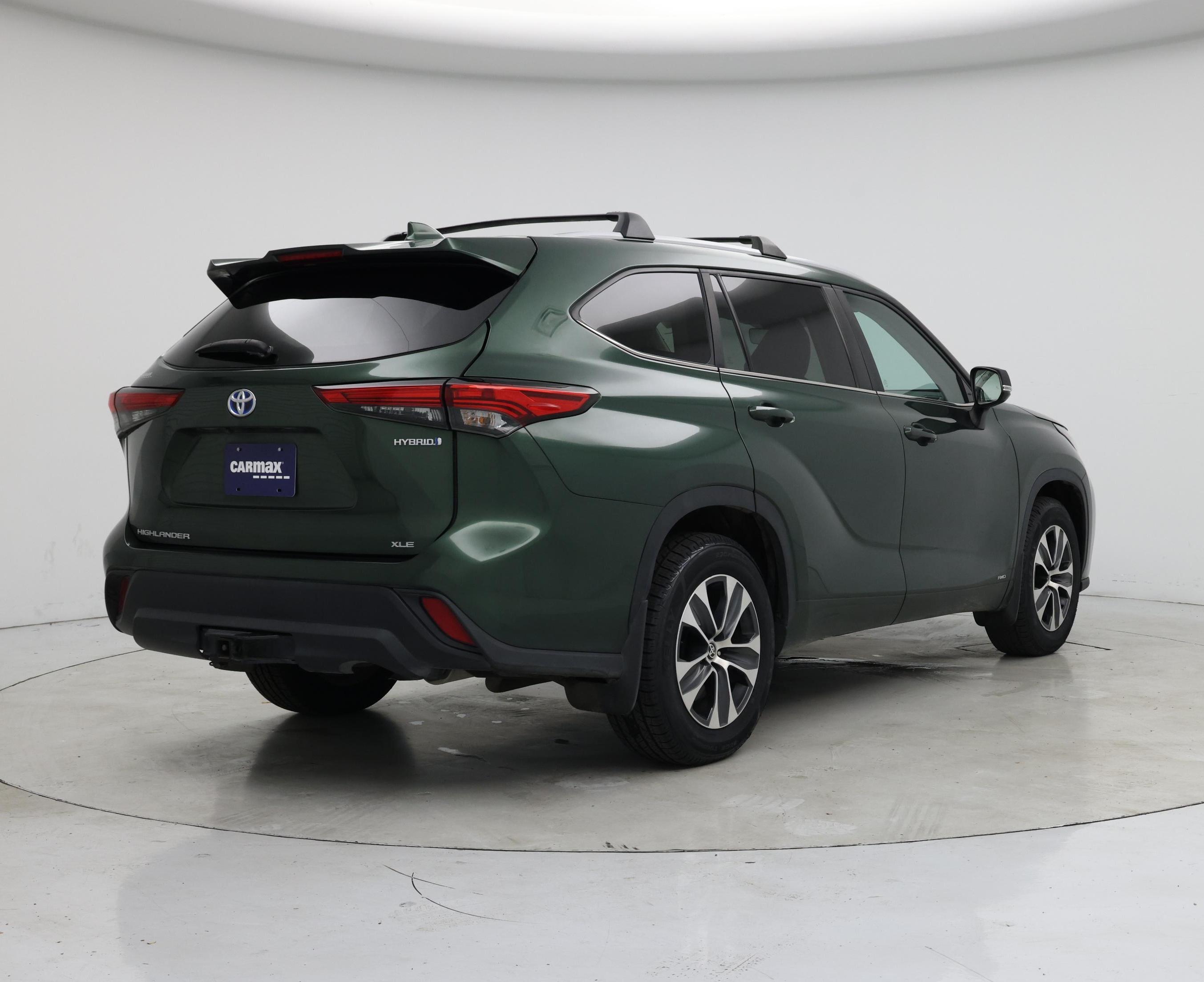 Thumbnail: 2023 Toyota Highlander - 8