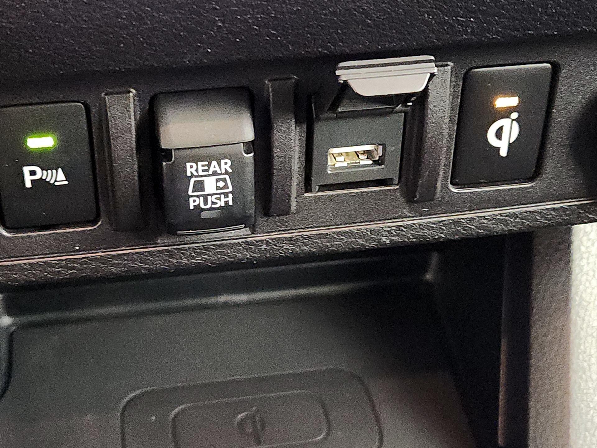 Thumbnail: 2021 Toyota Tacoma - 18