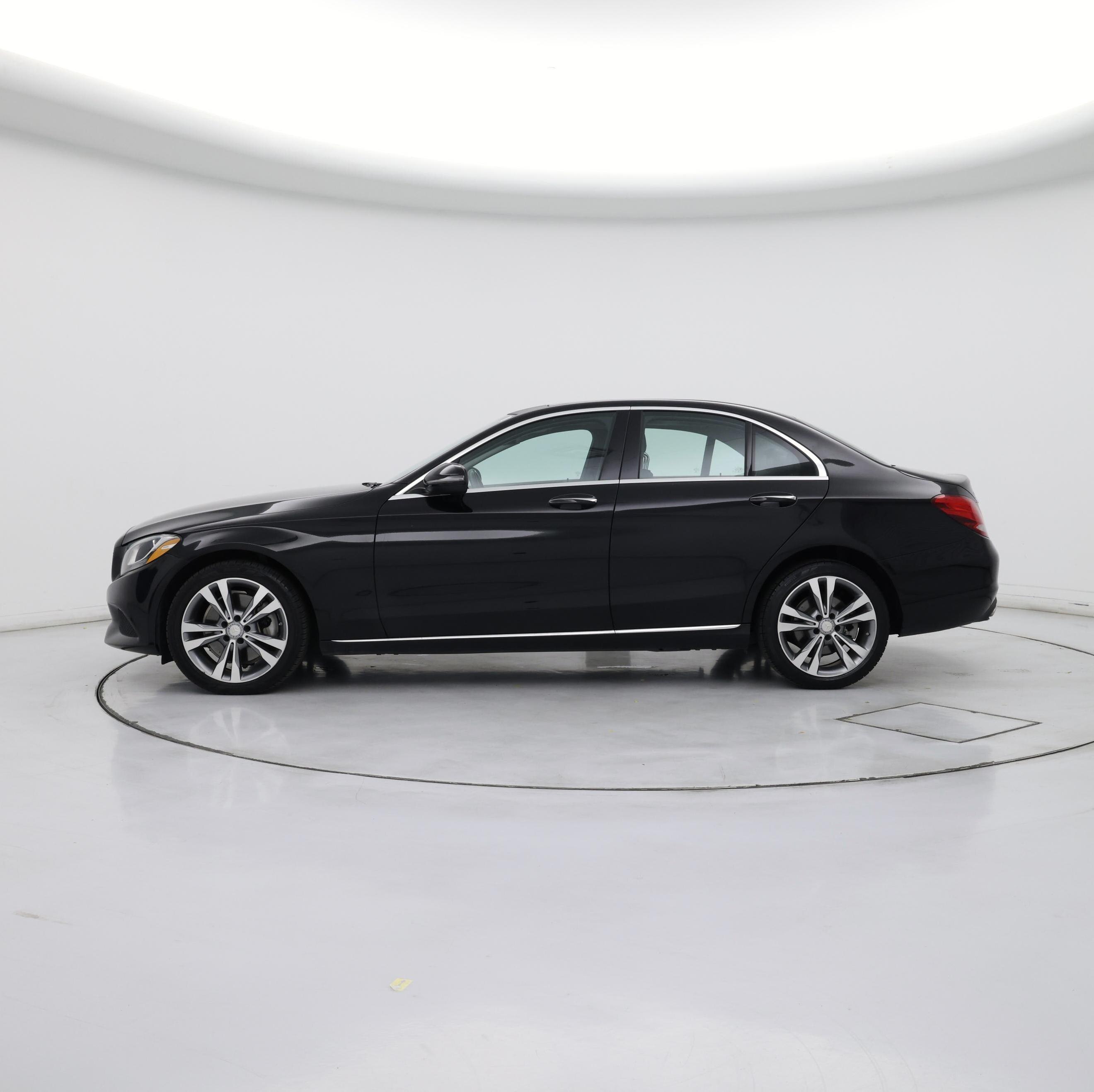 Thumbnail: 2017 Mercedes-Benz C-Class - 3