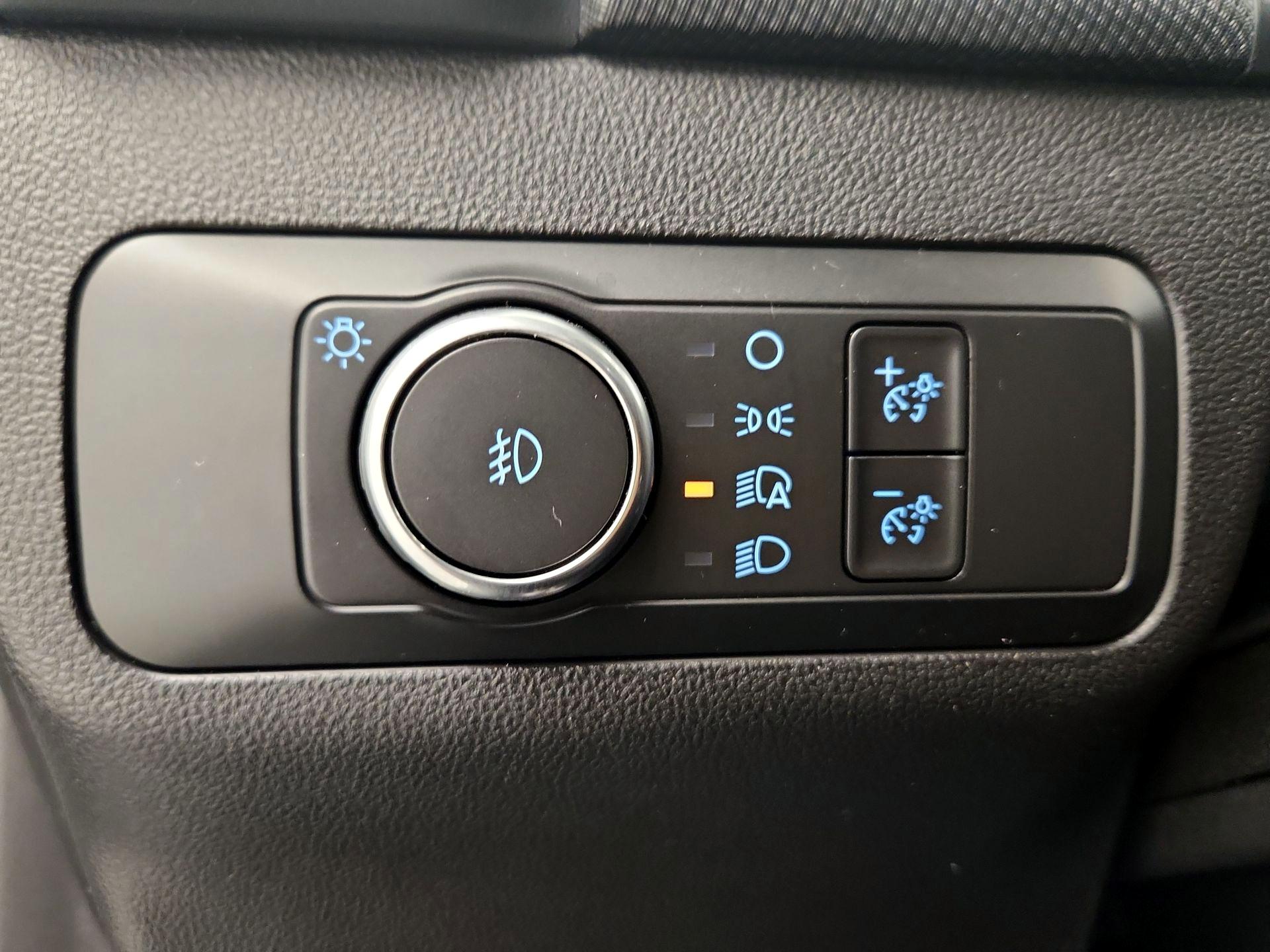 Thumbnail: 2021 Ford Bronco Sport - 13