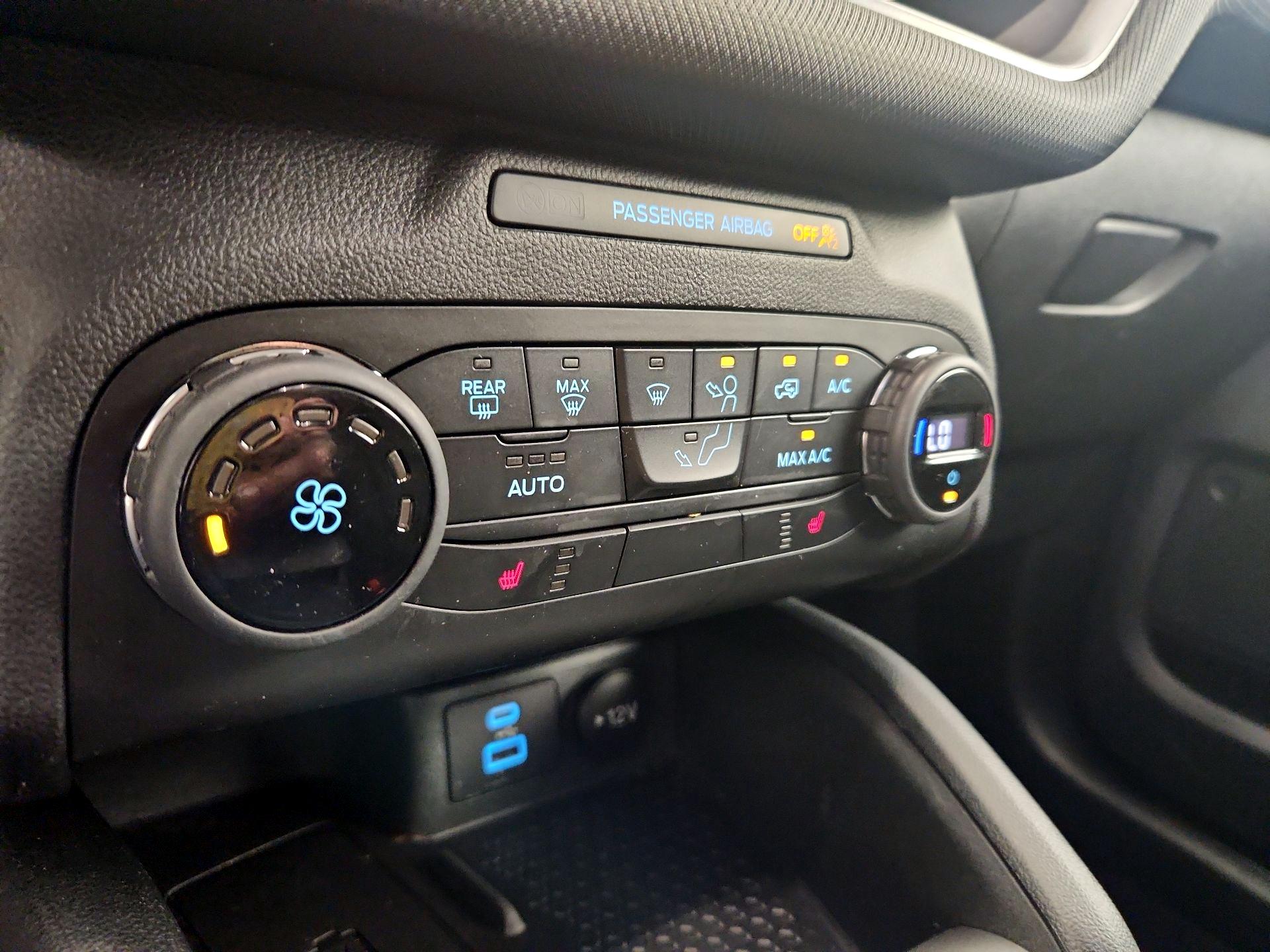 Thumbnail: 2021 Ford Bronco Sport - 16