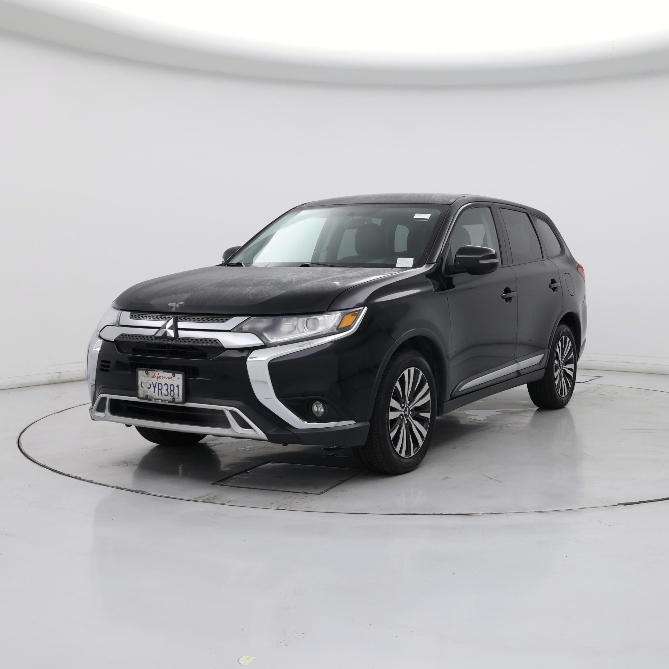 Thumbnail: 2019 Mitsubishi Outlander - 4