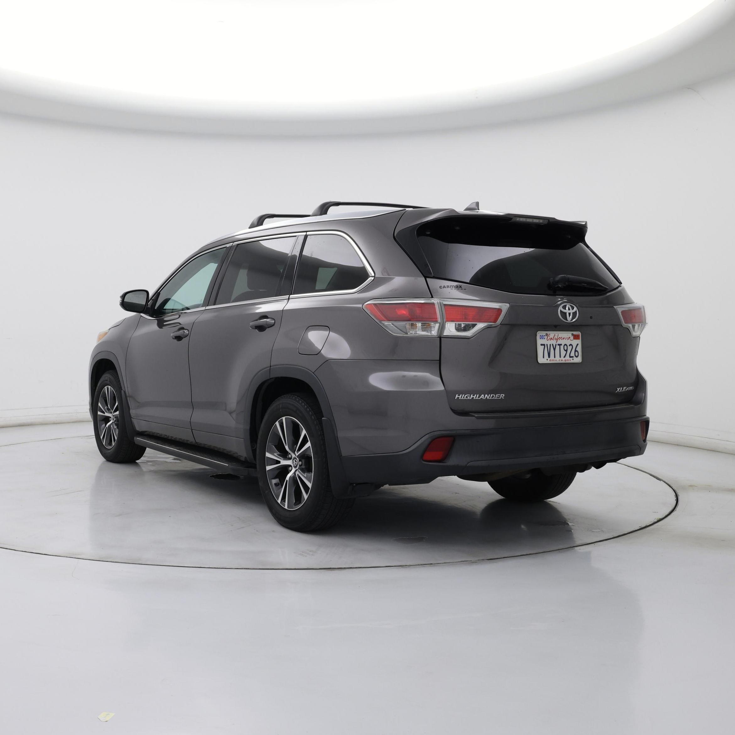 Thumbnail: 2016 Toyota Highlander - 2