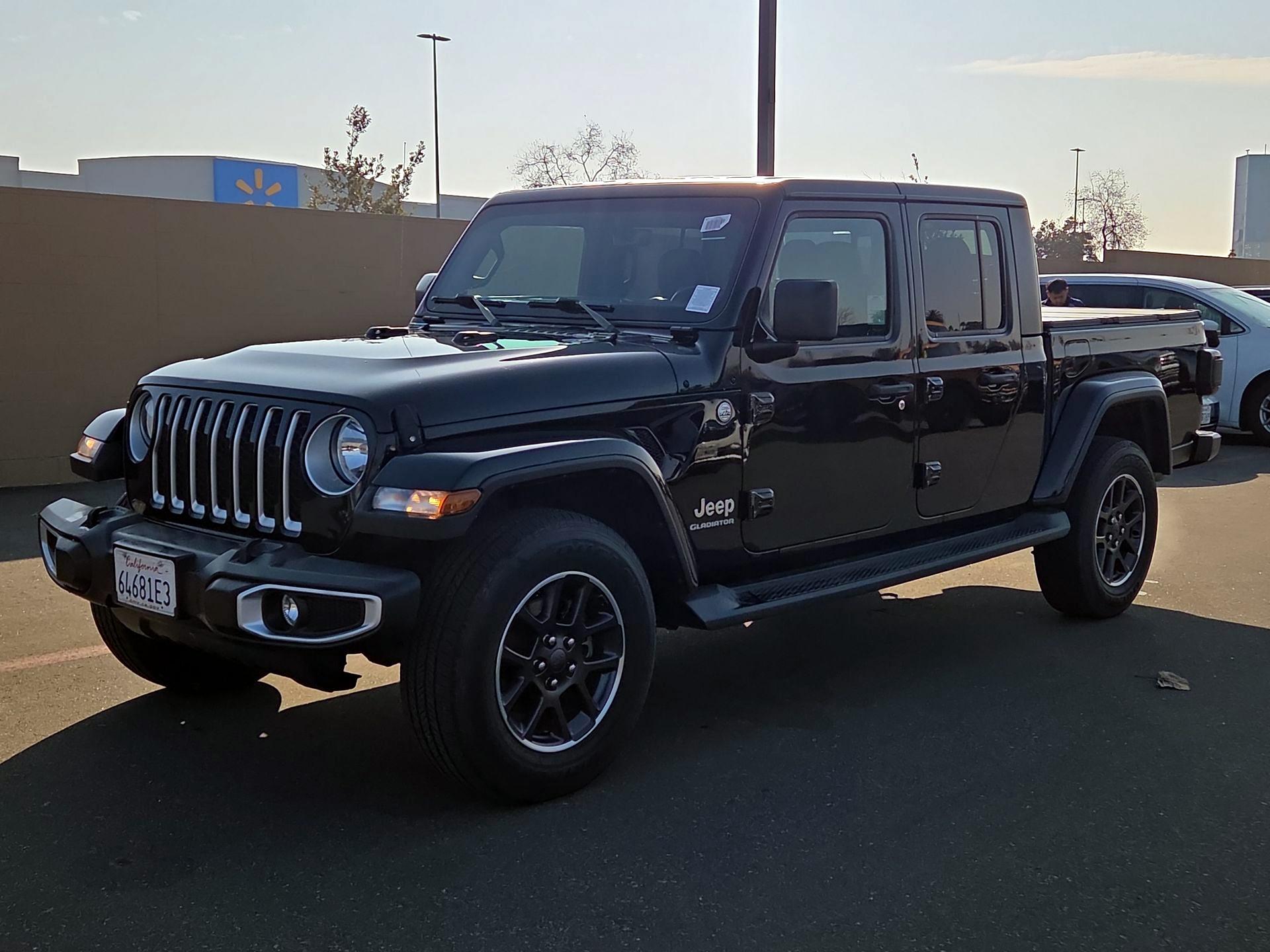 Thumbnail: 2021 Jeep Gladiator - 3
