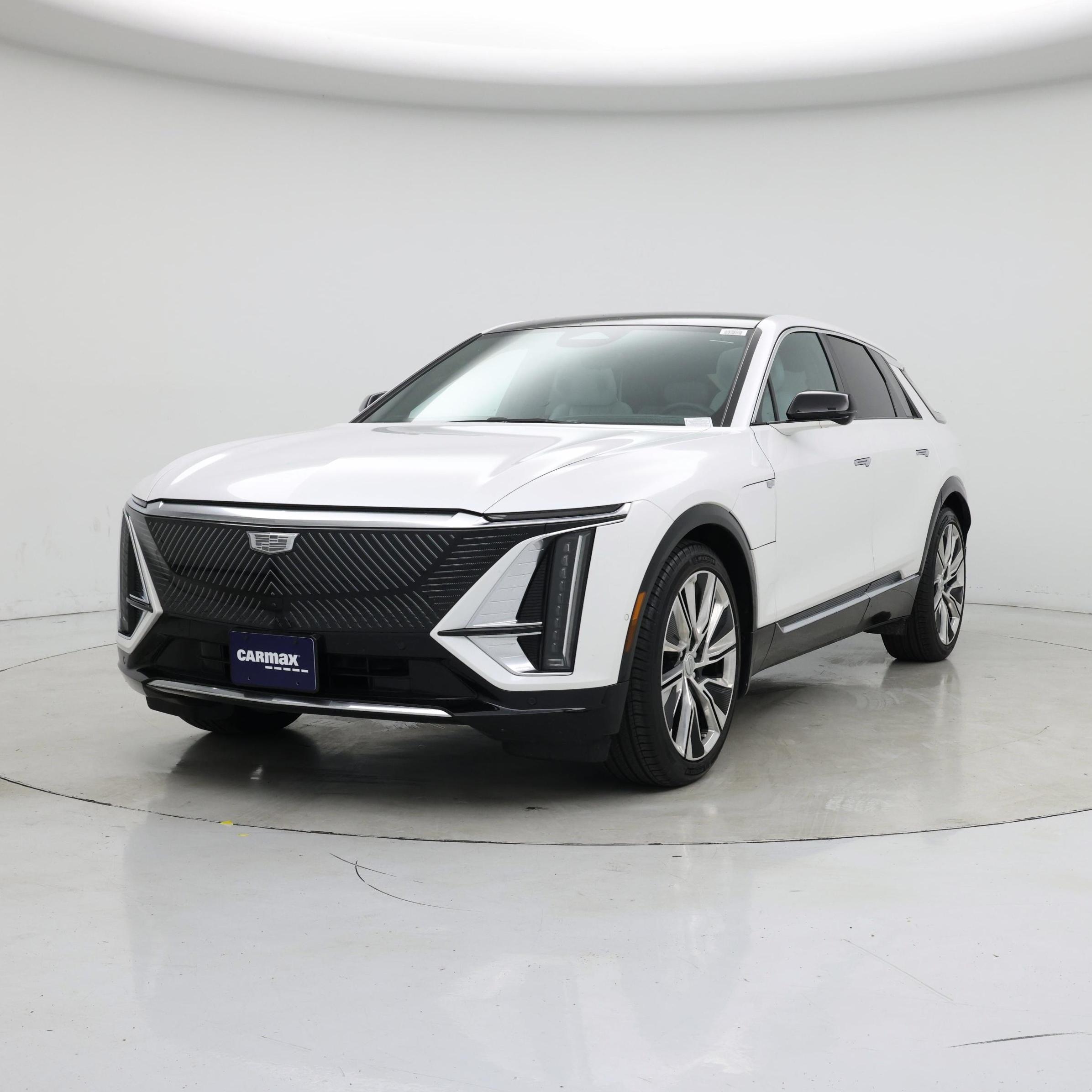 Thumbnail: 2024 Cadillac Lyriq - 4