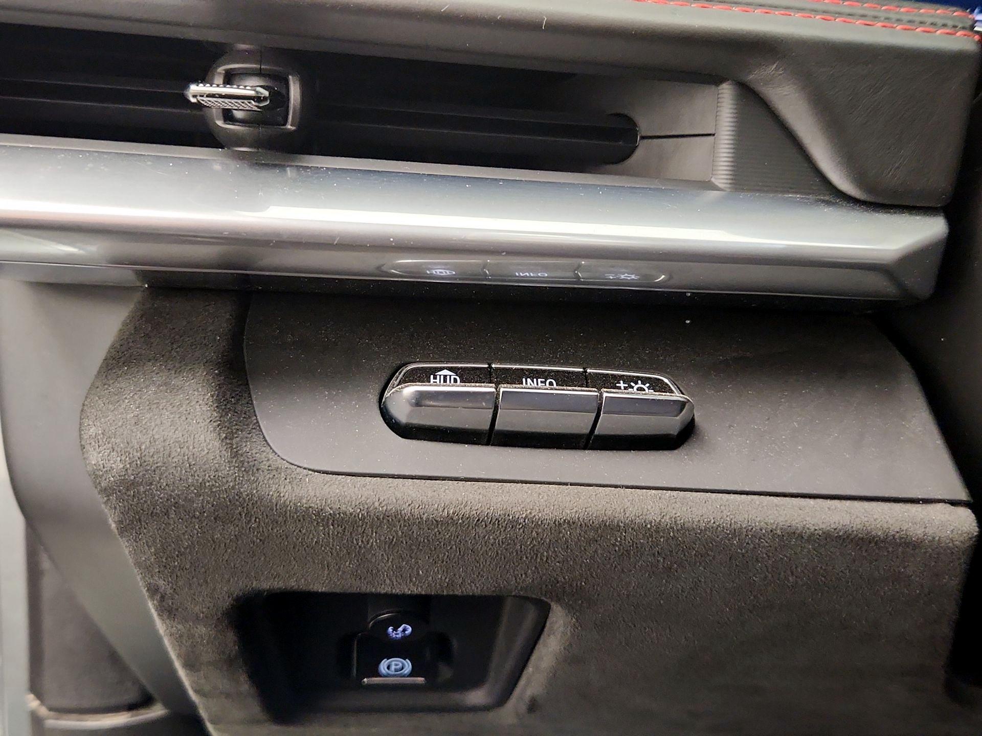 Thumbnail: 2022 Chevrolet Corvette - 13