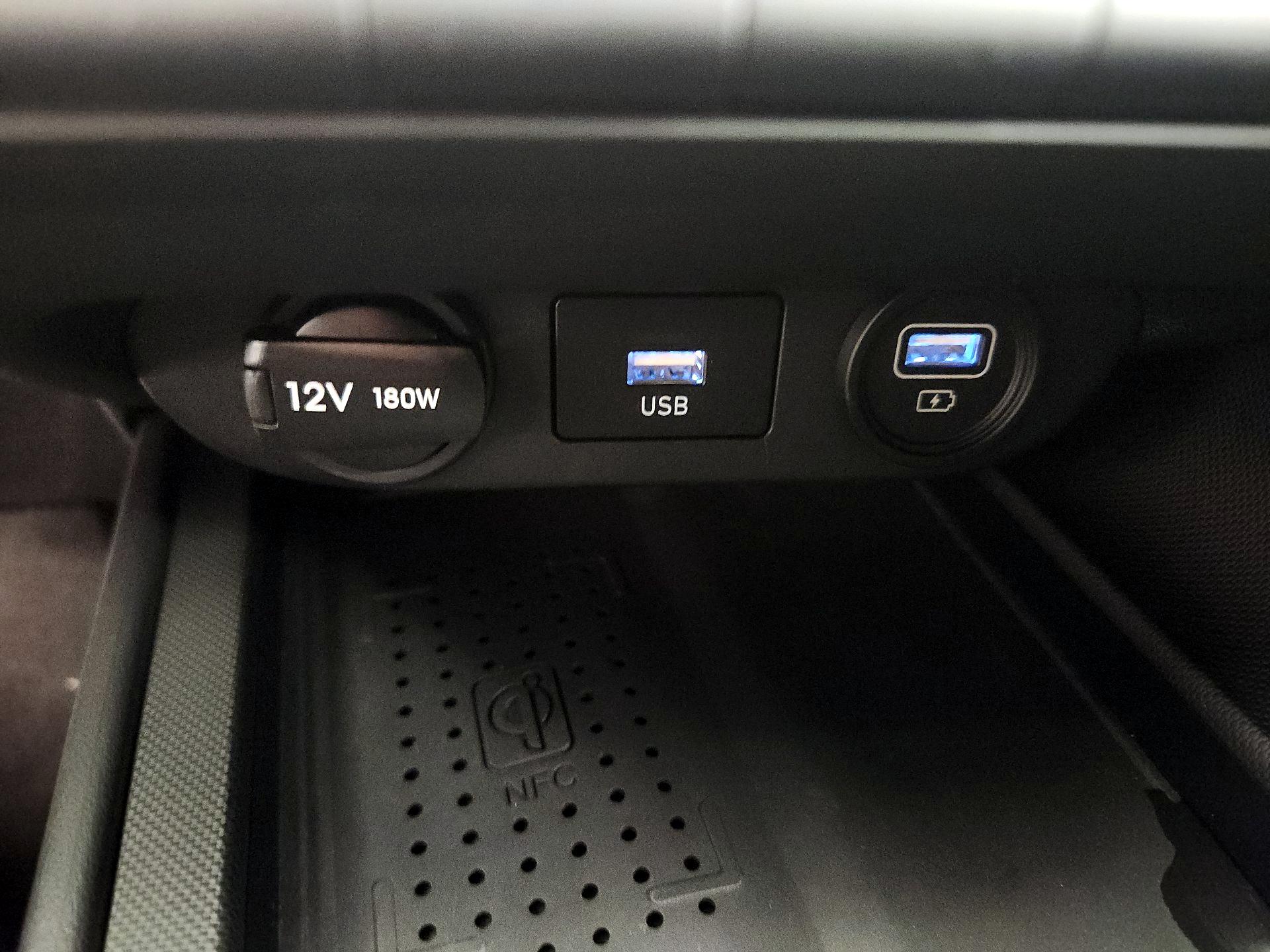 Thumbnail: 2023 Hyundai Elantra - 18