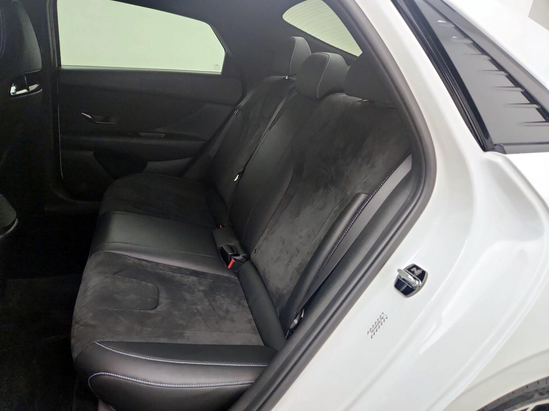 Thumbnail: 2023 Hyundai Elantra - 19