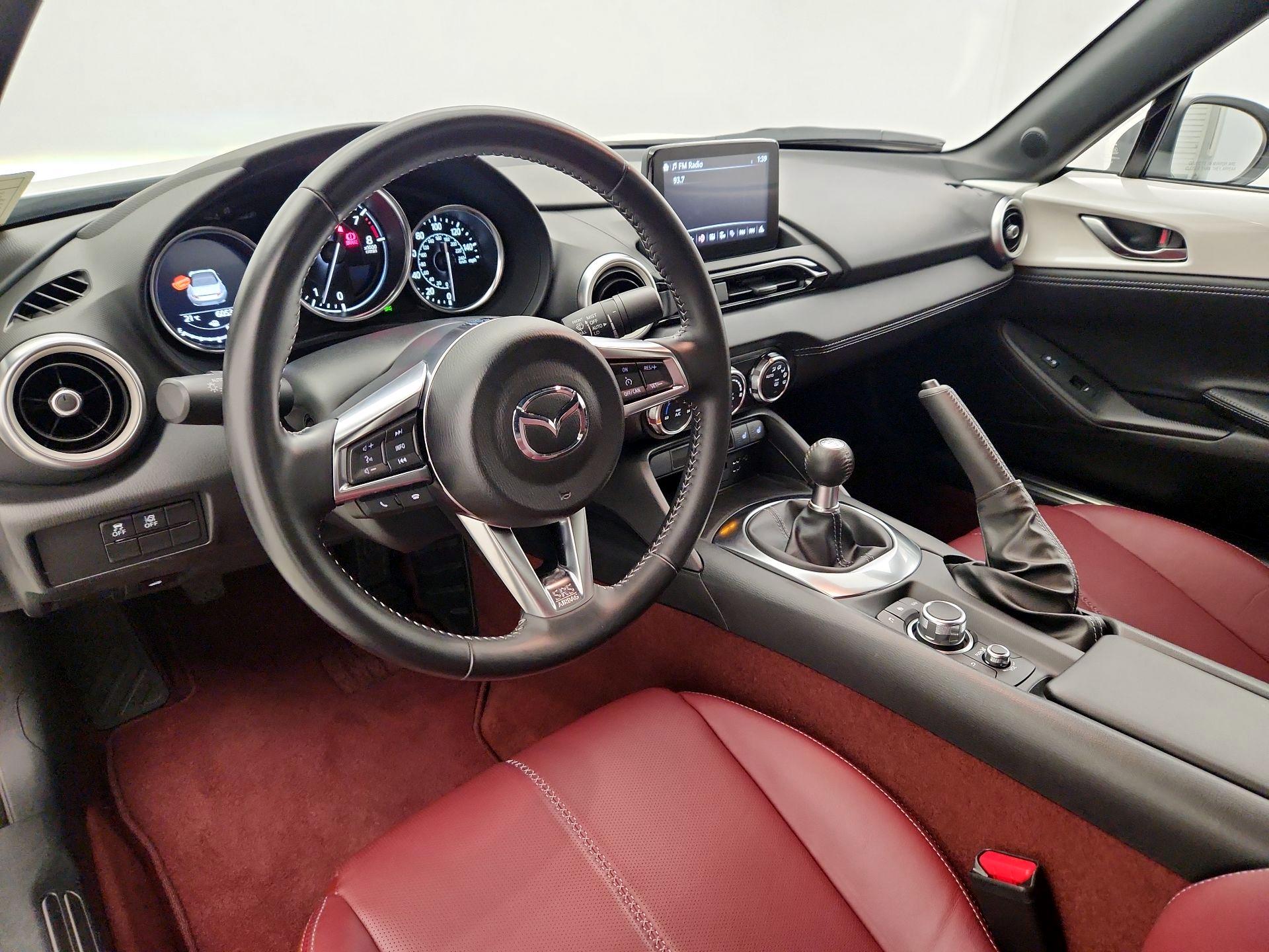 Thumbnail: 2020 Mazda MX-5 Miata - 9