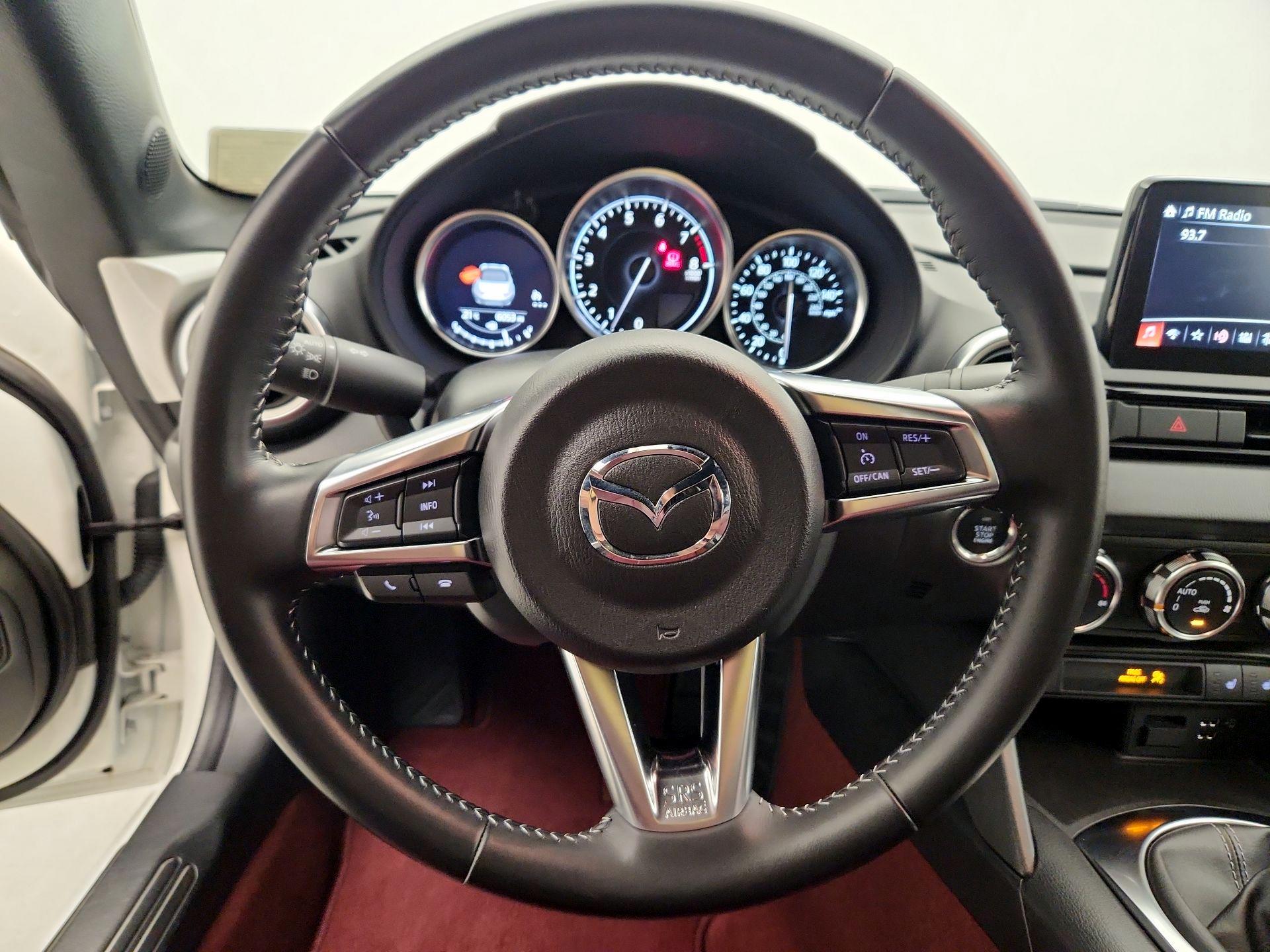 Thumbnail: 2020 Mazda MX-5 Miata - 10