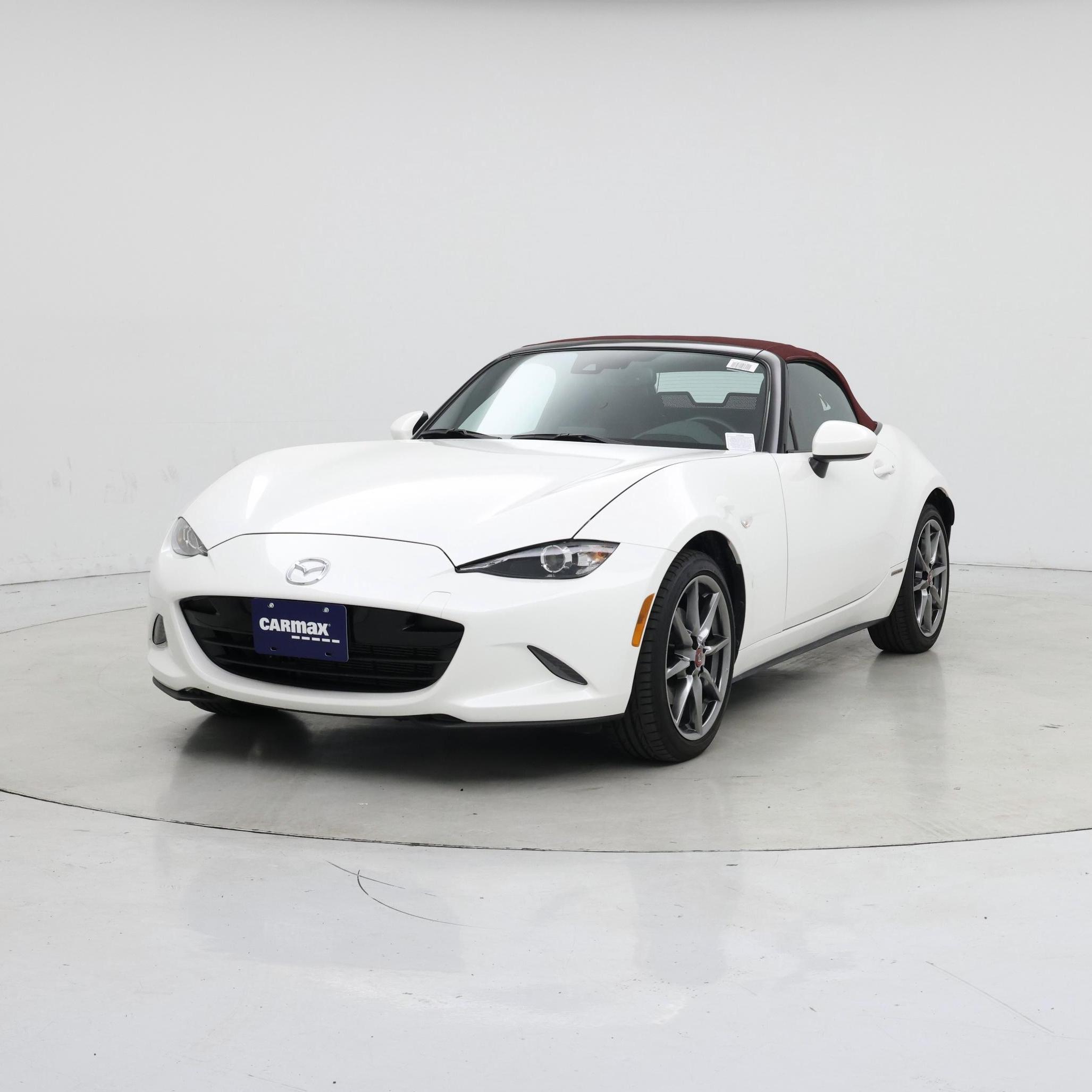 Thumbnail: 2020 Mazda MX-5 Miata - 4