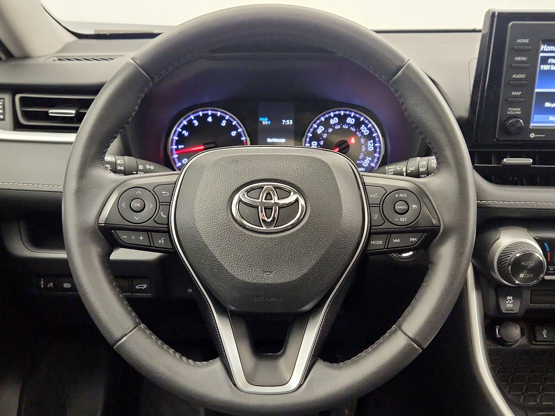 Thumbnail: 2020 Toyota RAV4 - 10