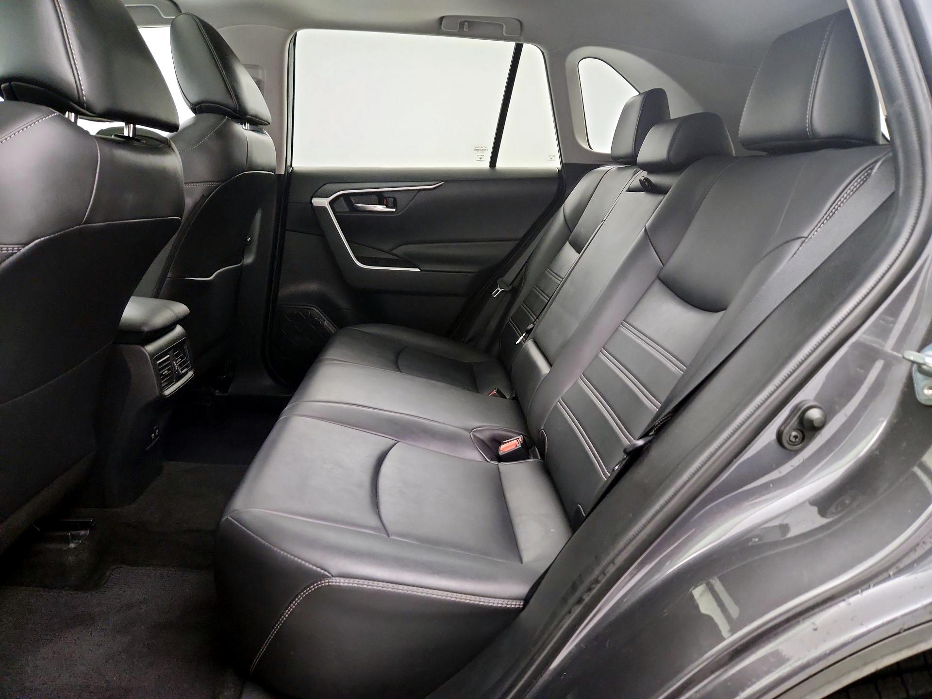 Thumbnail: 2020 Toyota RAV4 - 20