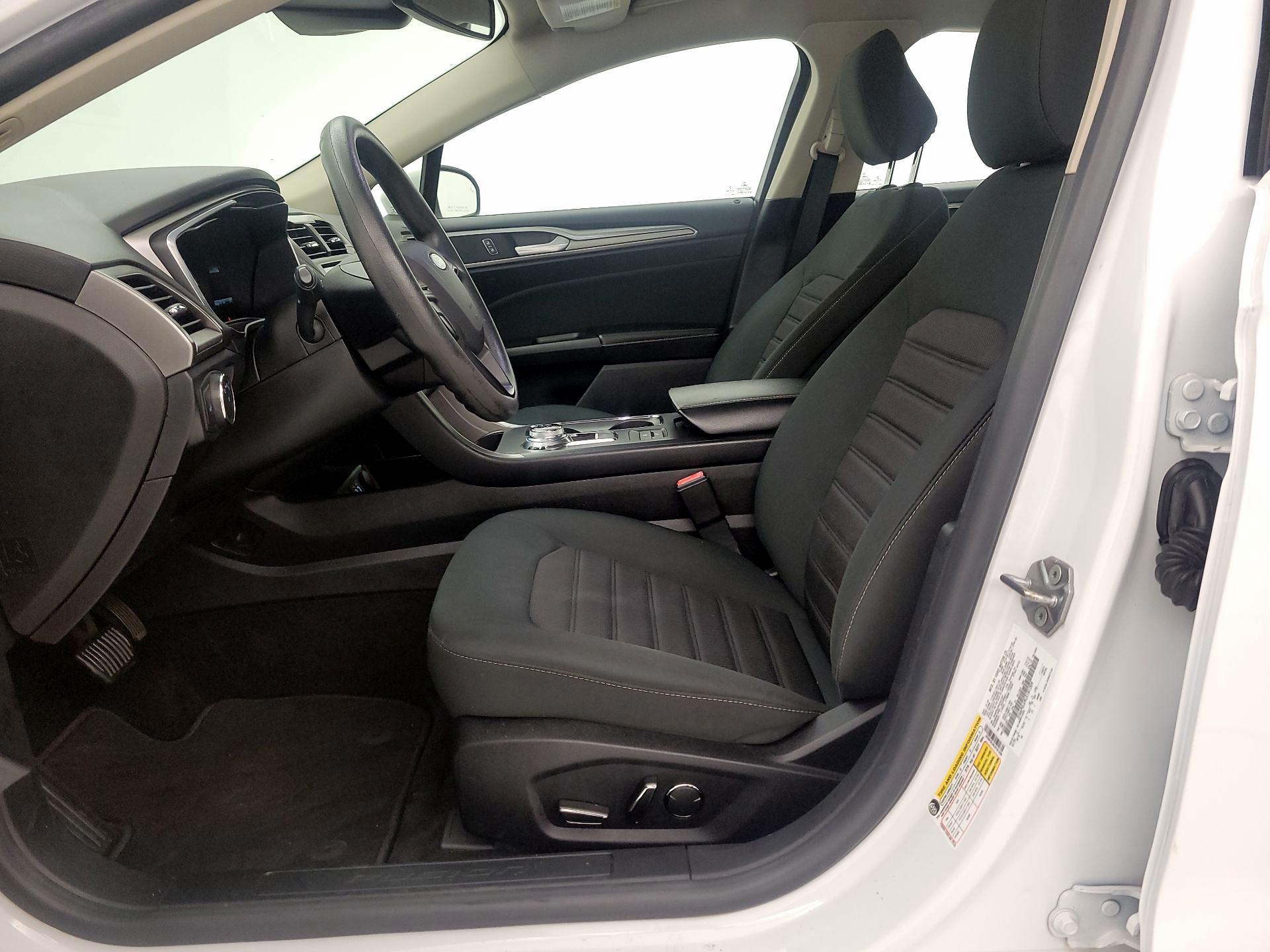 Thumbnail: 2020 Ford Fusion - 11