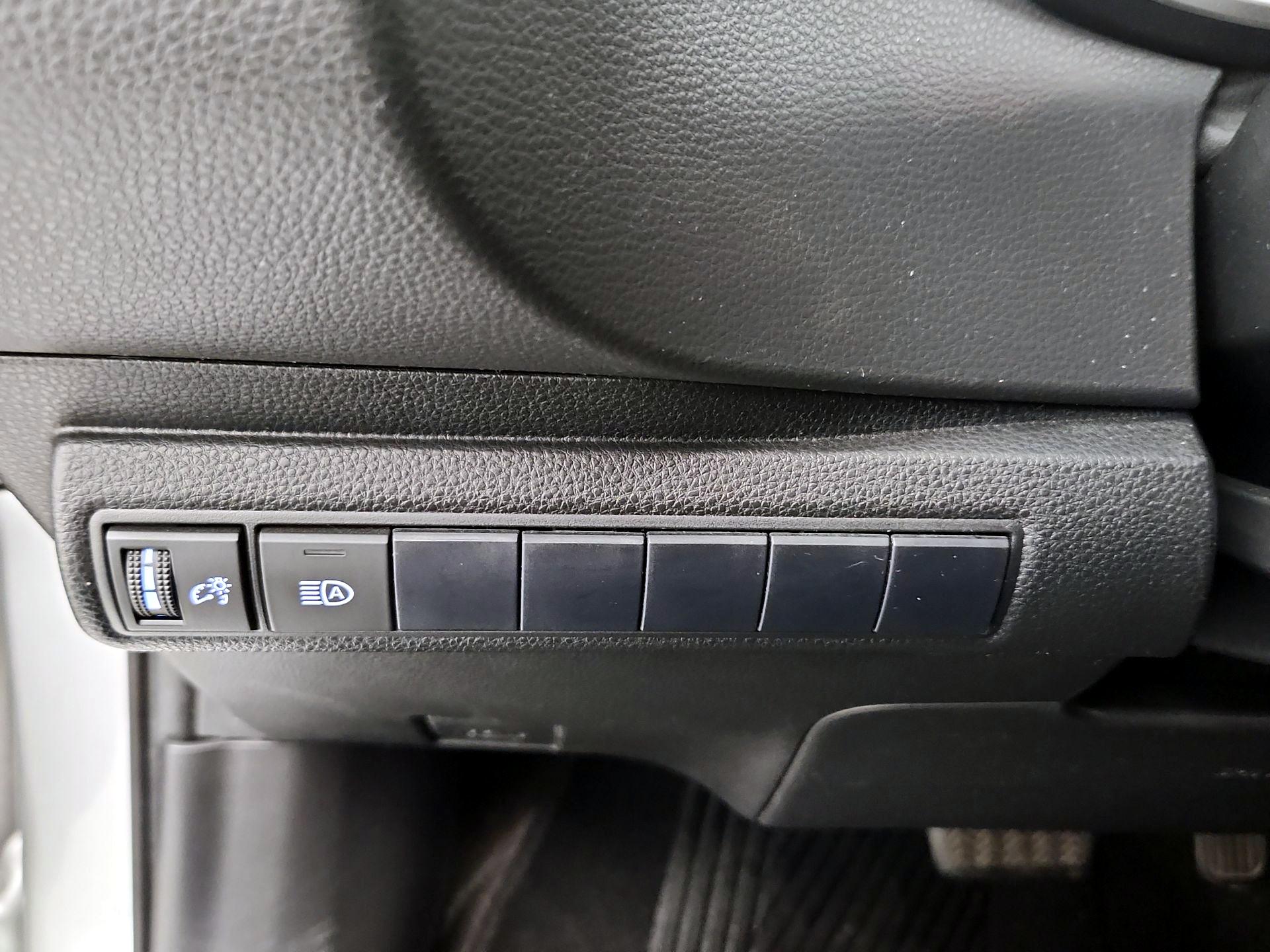 Thumbnail: 2021 Toyota Corolla - 13