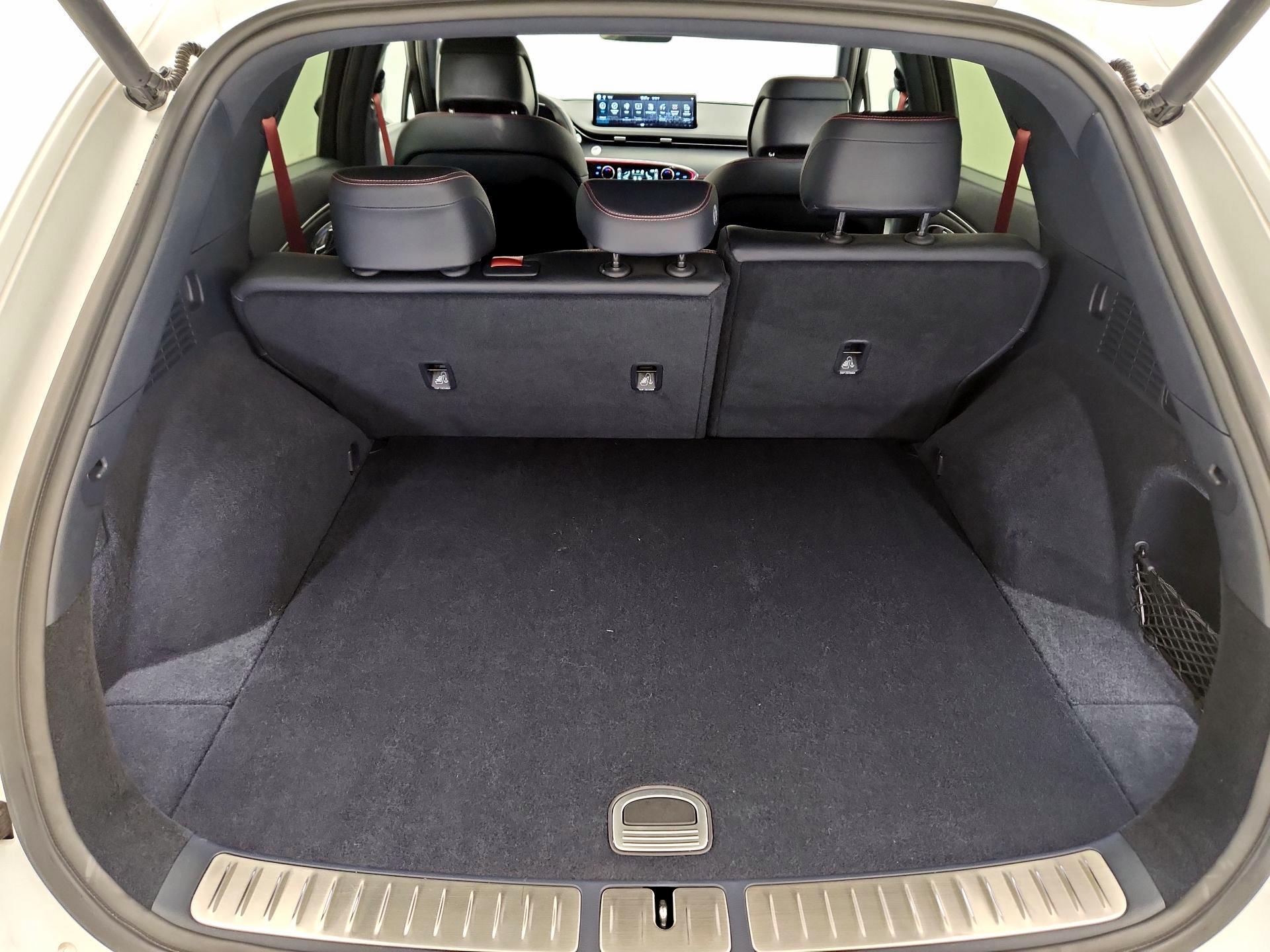 Thumbnail: 2024 Genesis GV70 - 20