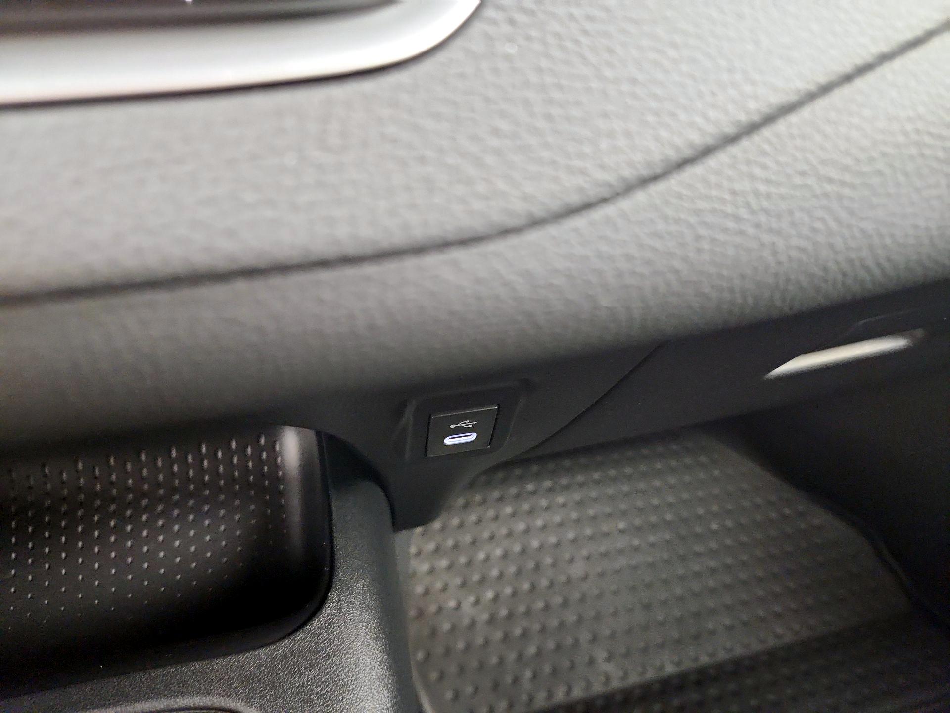 Thumbnail: 2026 Toyota Corolla - 18