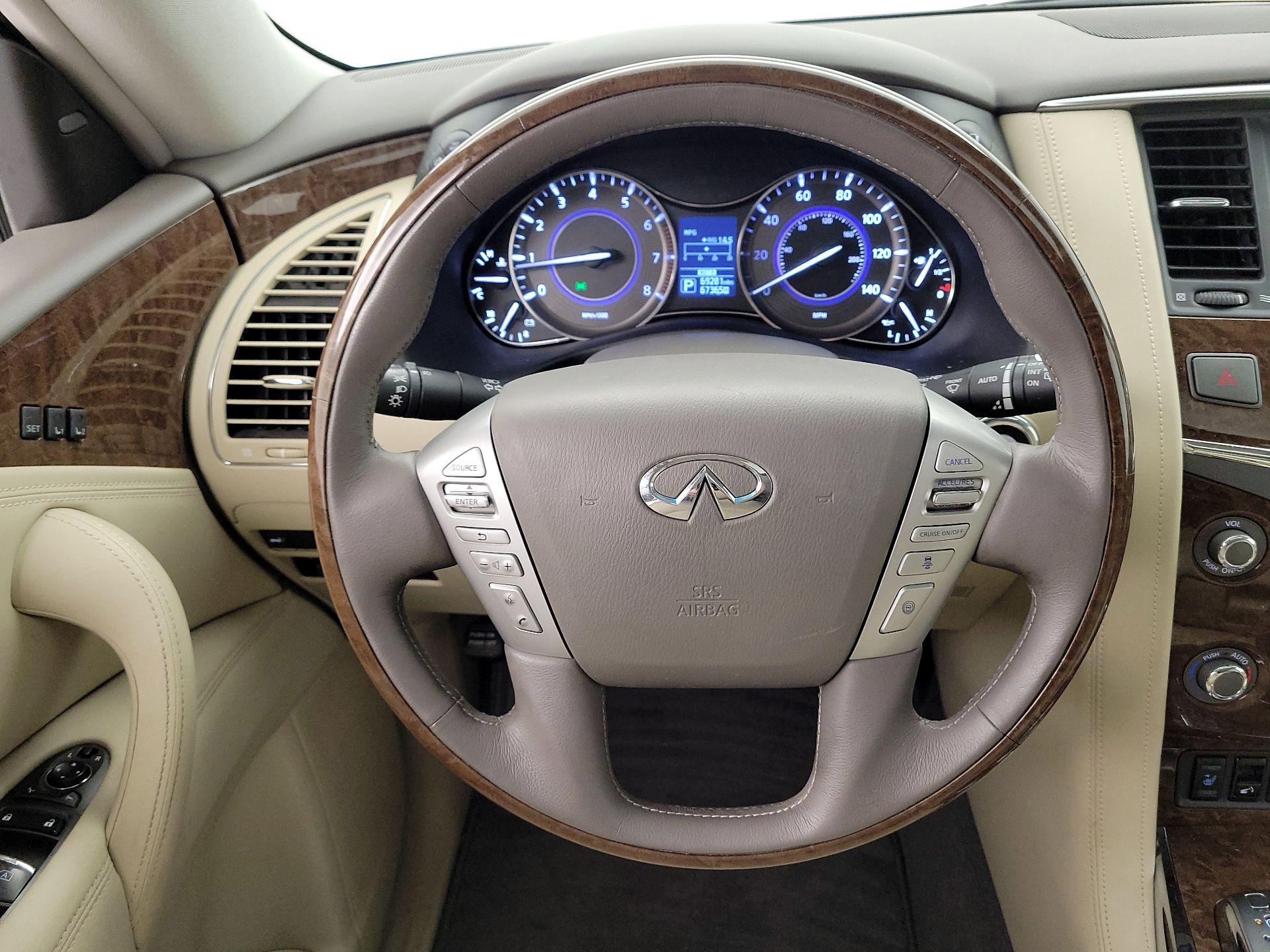 Thumbnail: 2017 INFINITI QX80 - 10