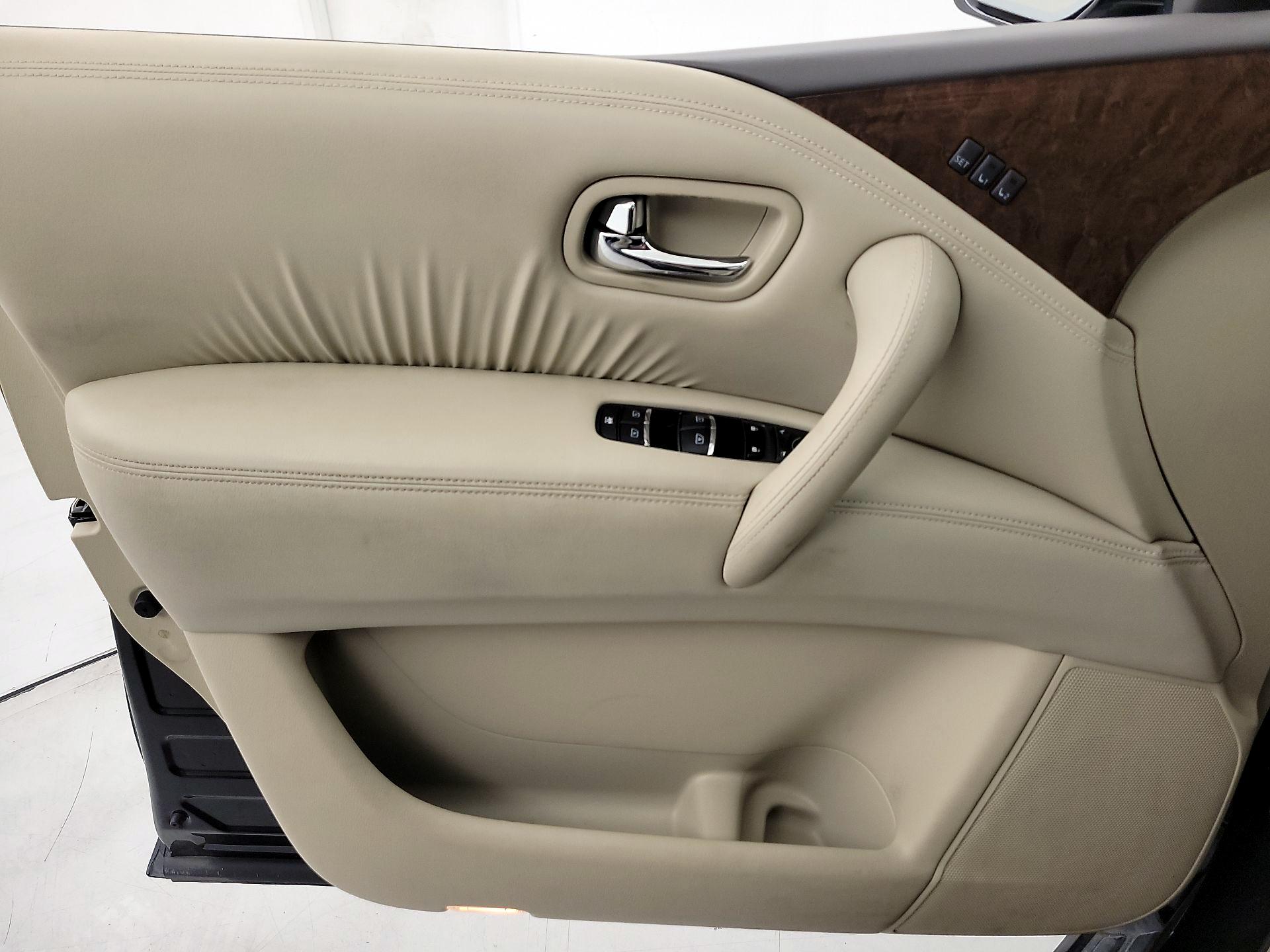 Thumbnail: 2017 INFINITI QX80 - 12