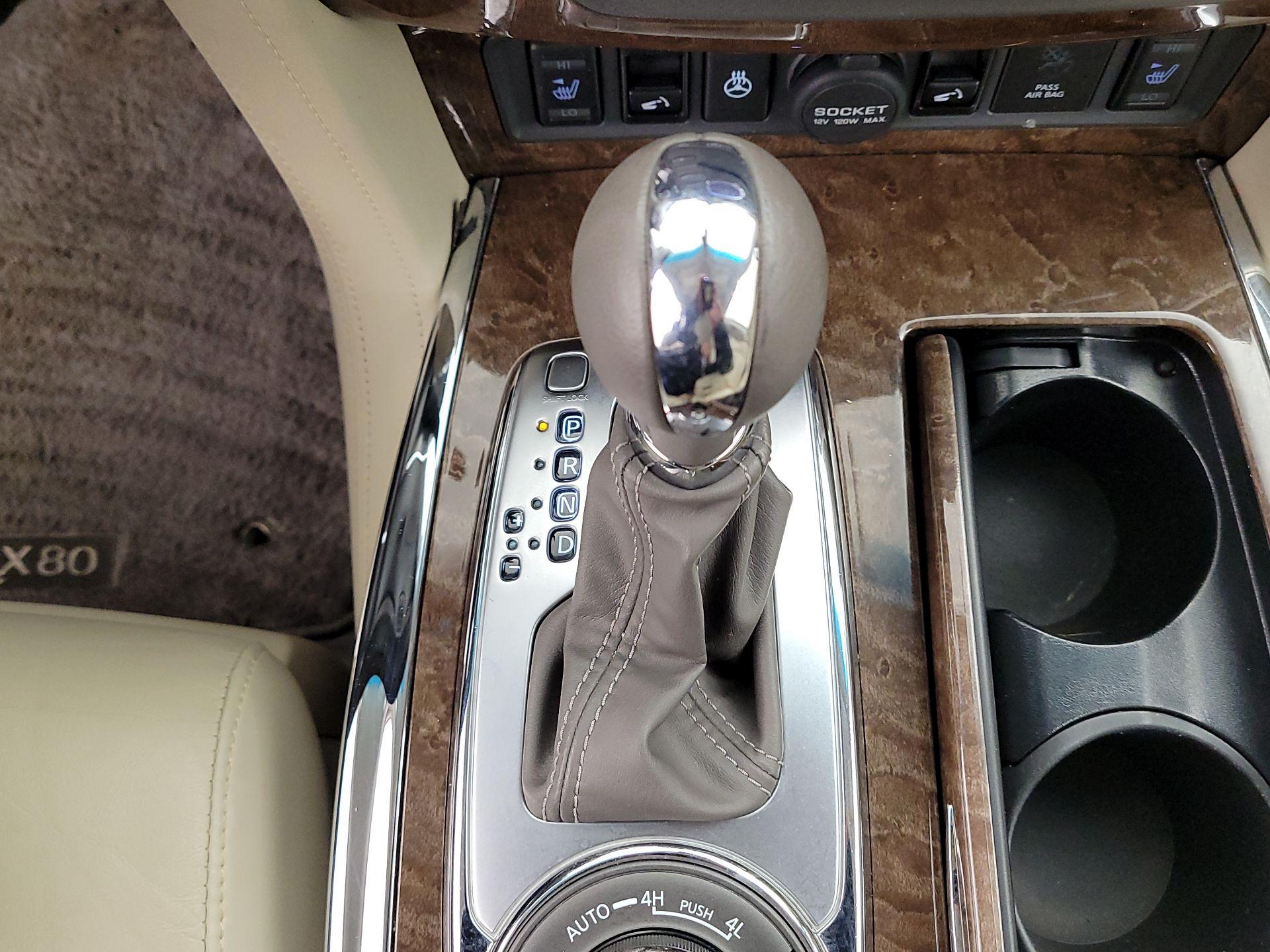 Thumbnail: 2017 INFINITI QX80 - 18