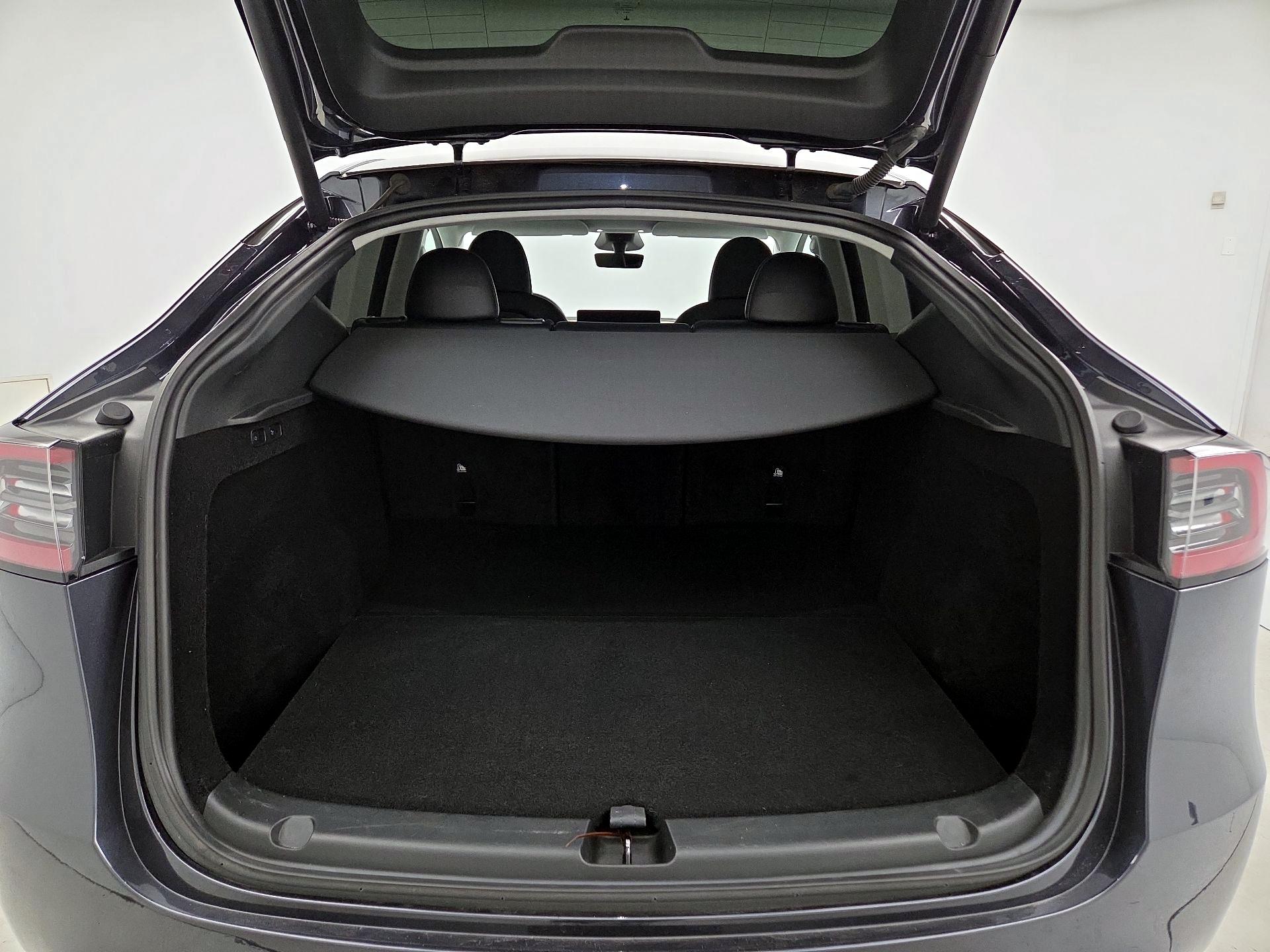 Thumbnail: 2024 Tesla Model Y - 19