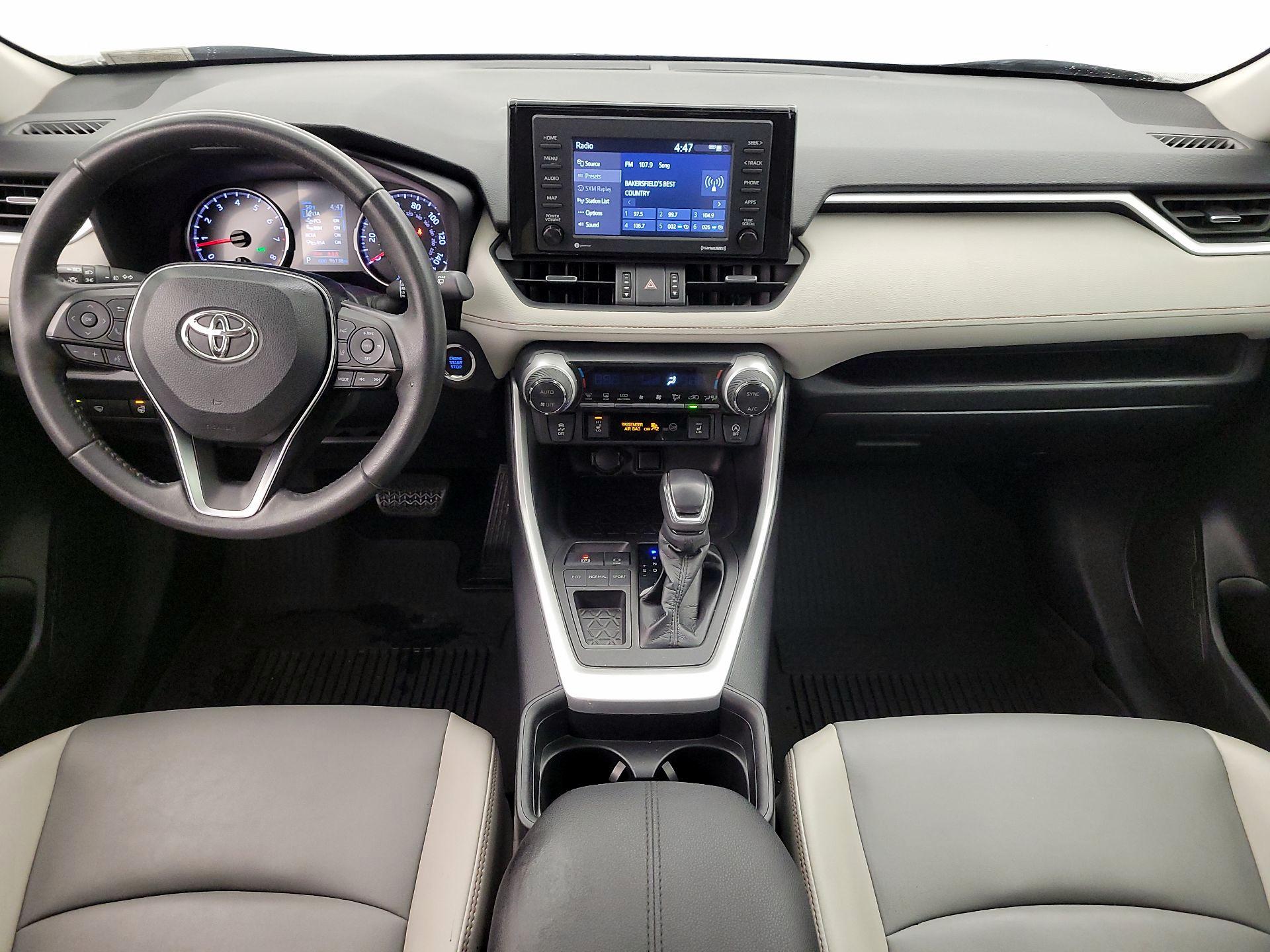 Thumbnail: 2021 Toyota RAV4 - 9