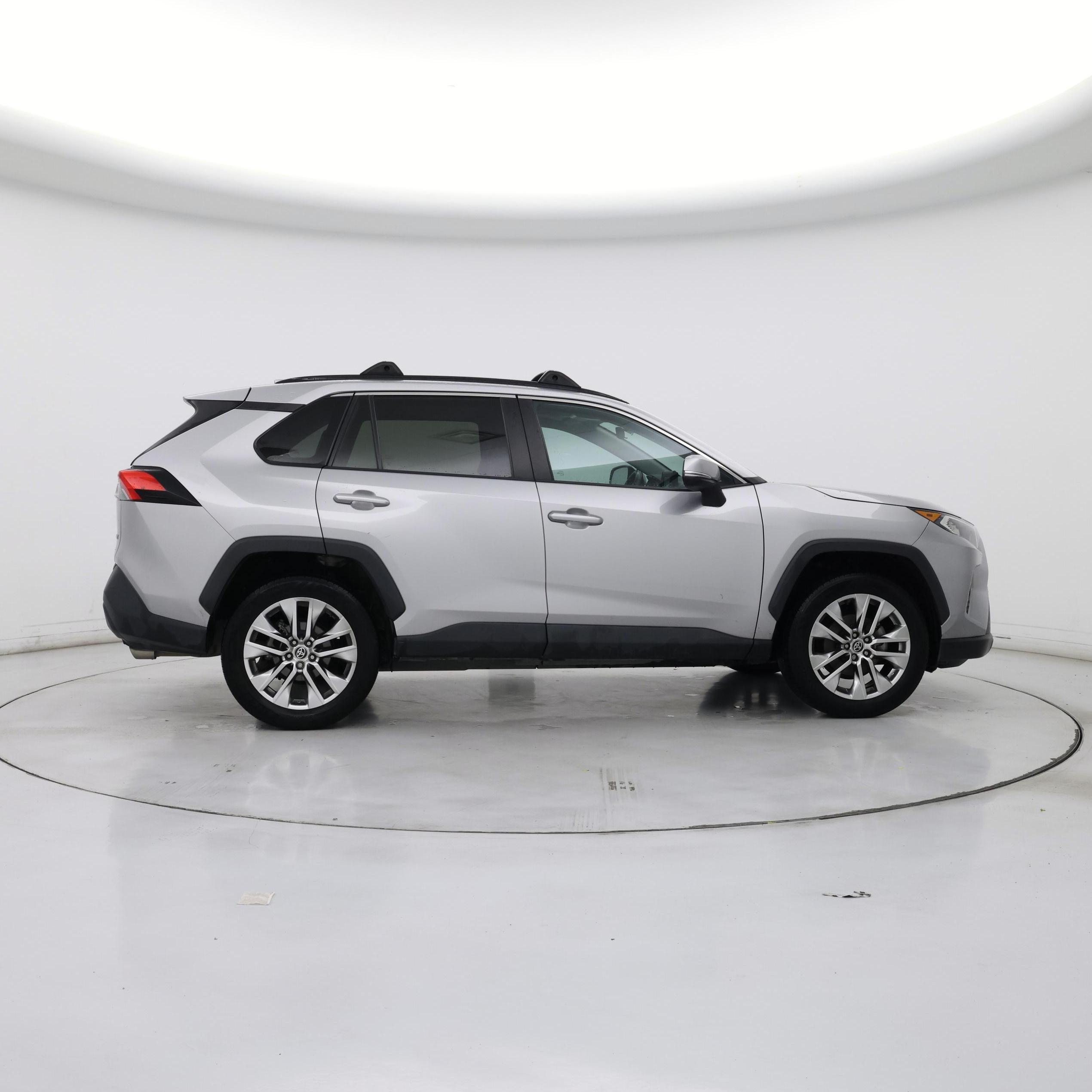 Thumbnail: 2021 Toyota RAV4 - 7
