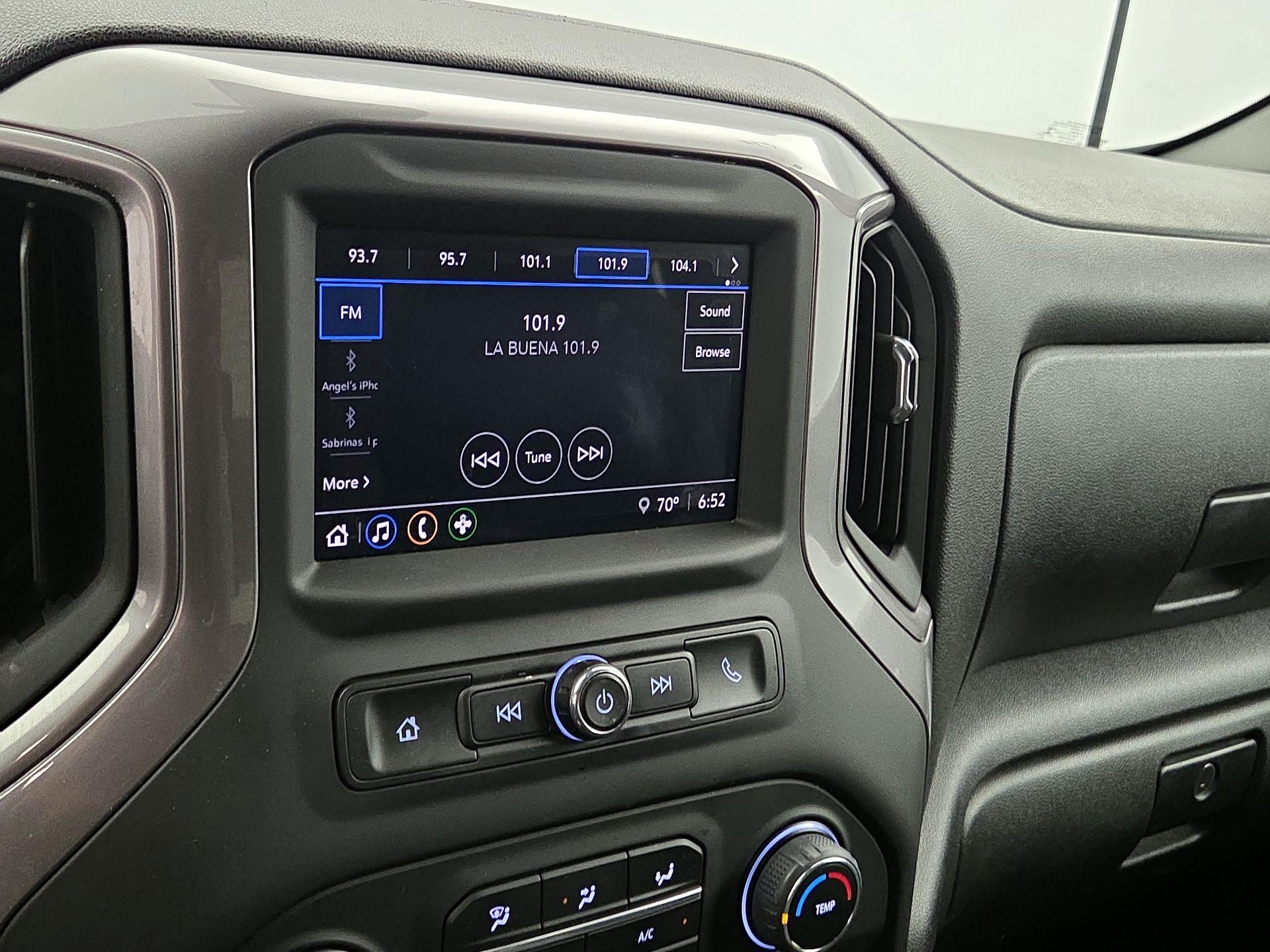 Thumbnail: 2022 Chevrolet Silverado 1500 - 15