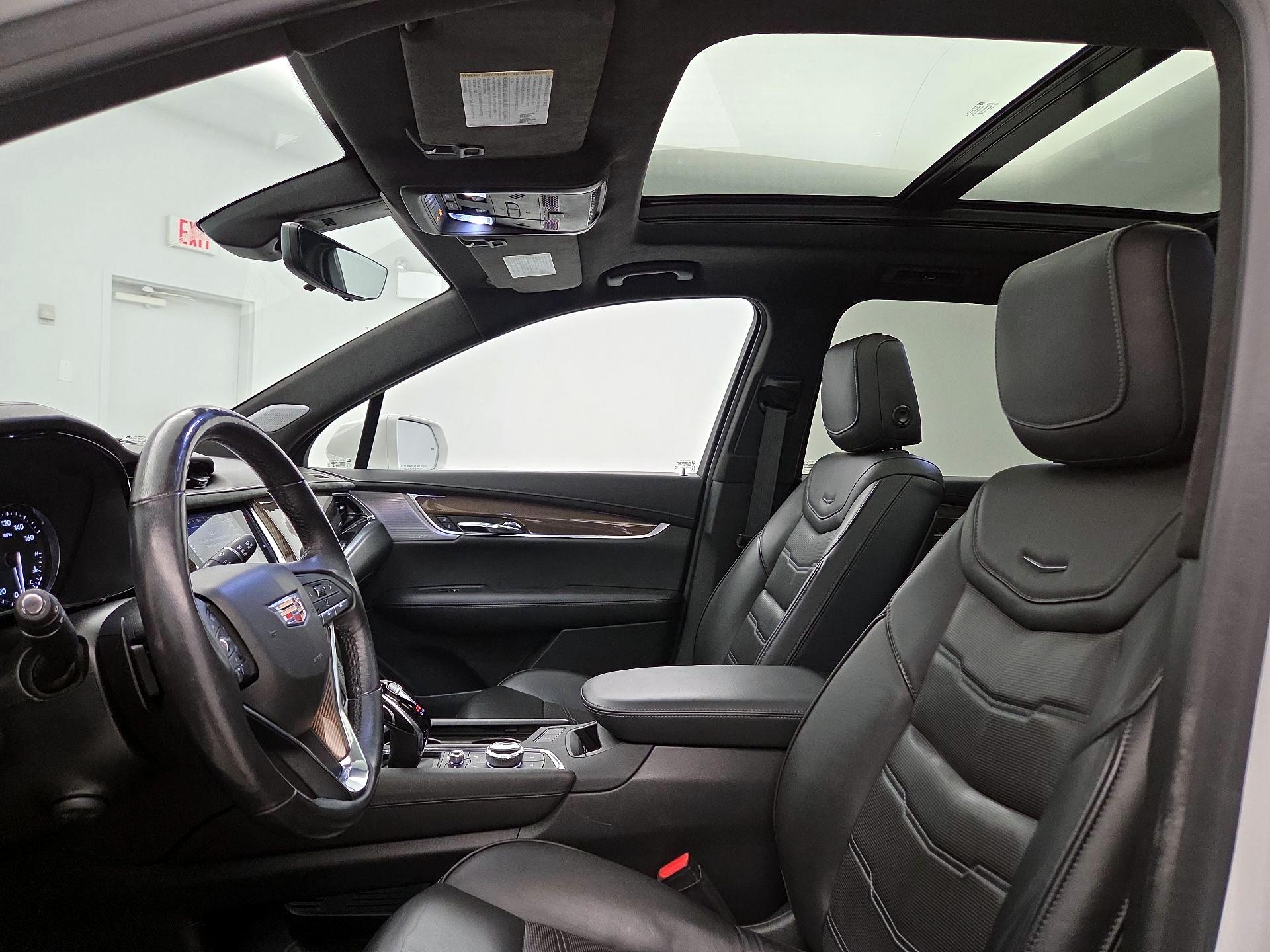 Thumbnail: 2020 Cadillac XT6 - 20